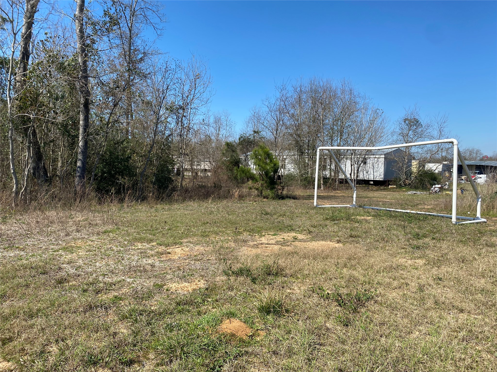 424 County Road 3570 Property Photo 5