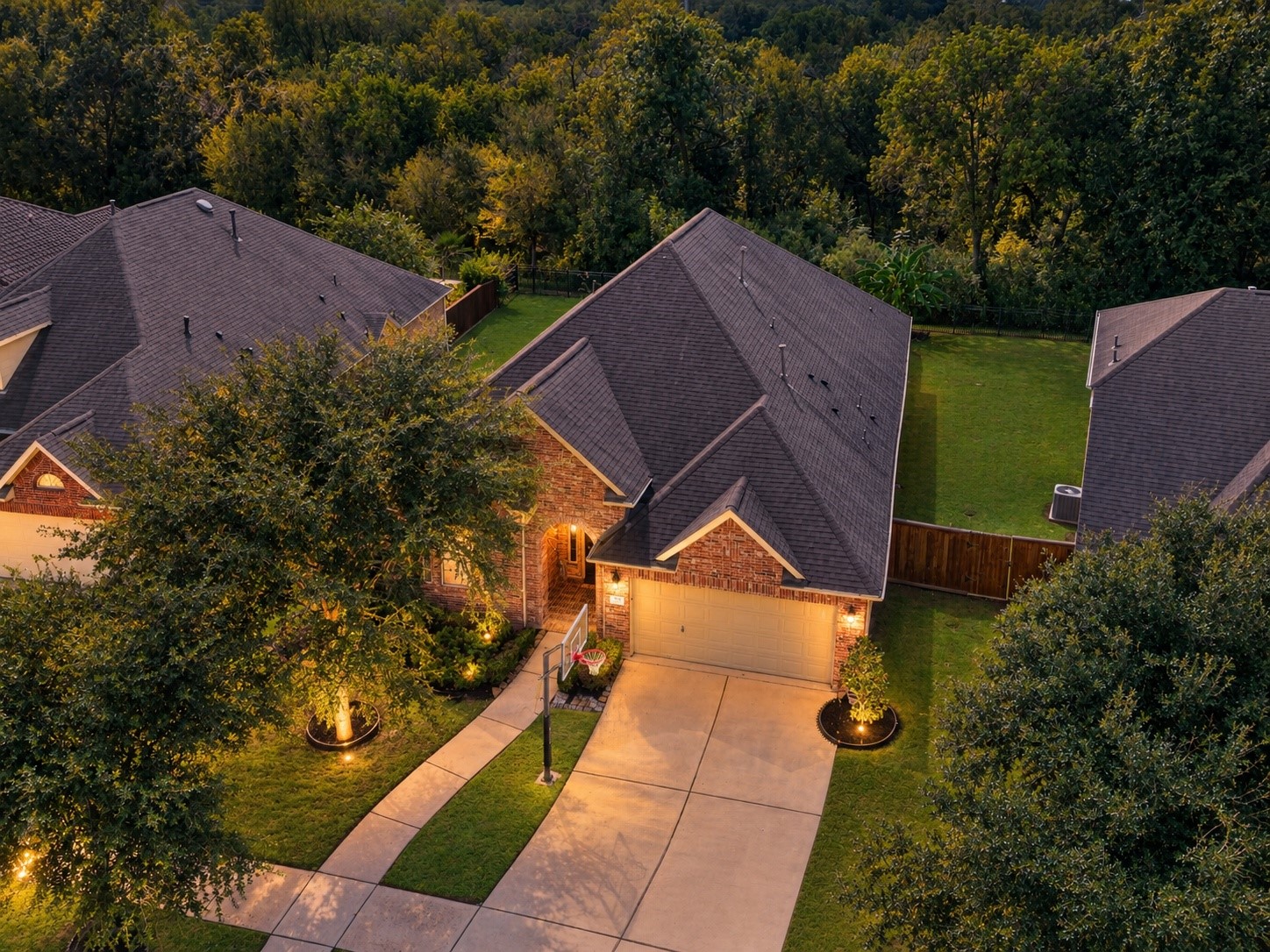 5811 Caper Shores Lane Property Photo 1