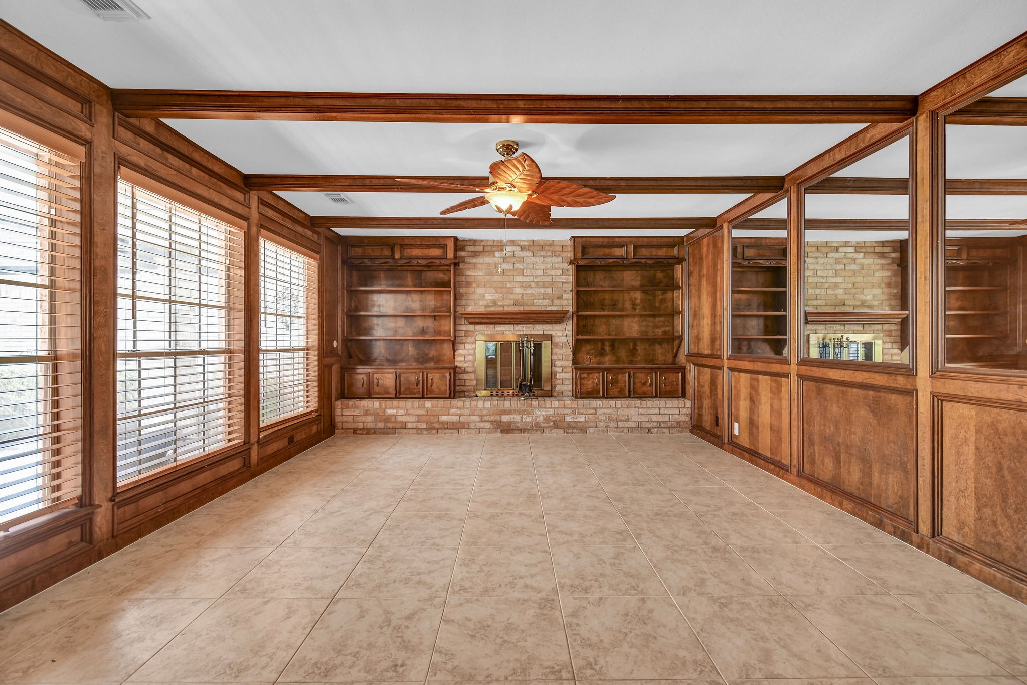 110 Buttercup Street Property Photo 11