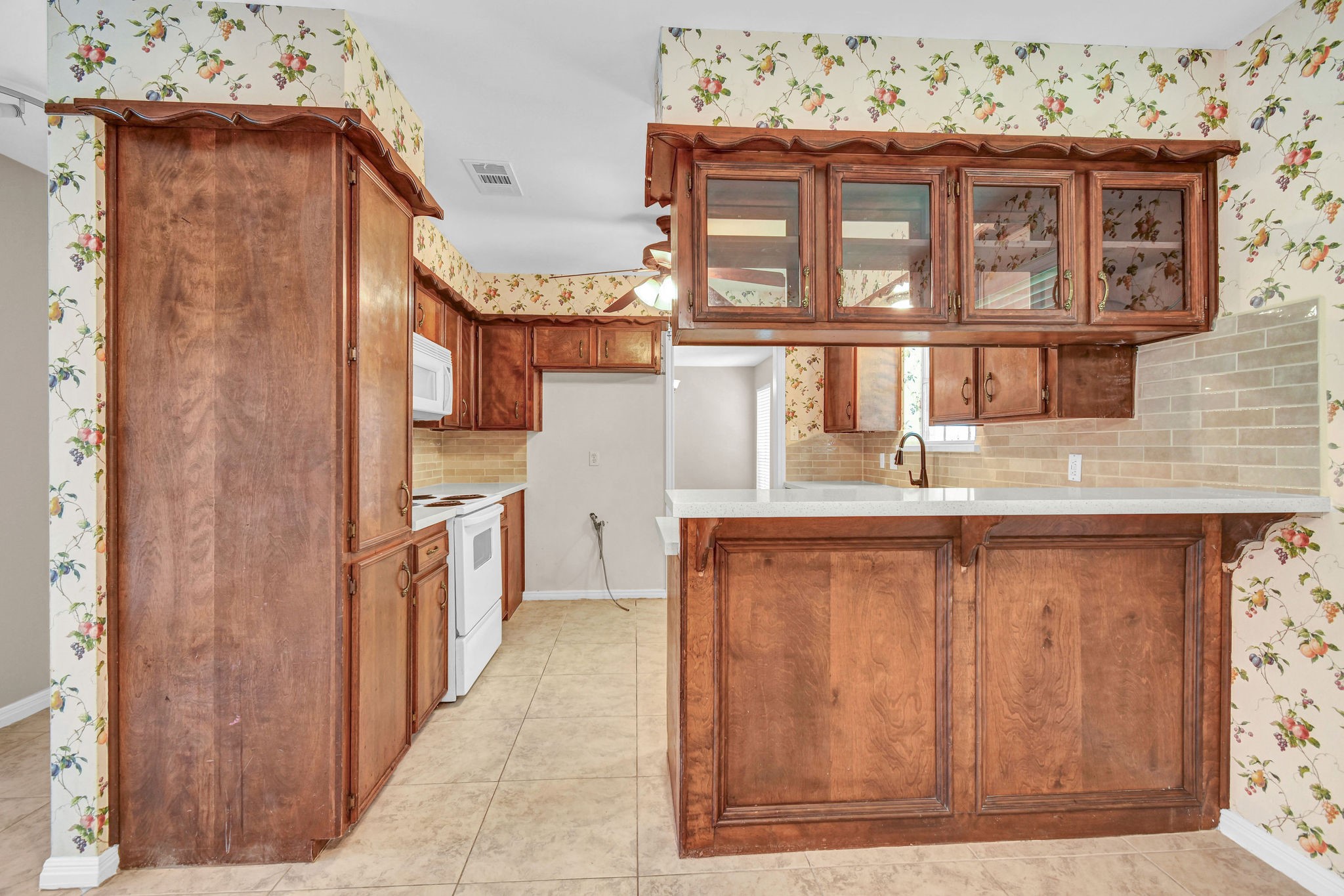 110 Buttercup Street Property Photo 15