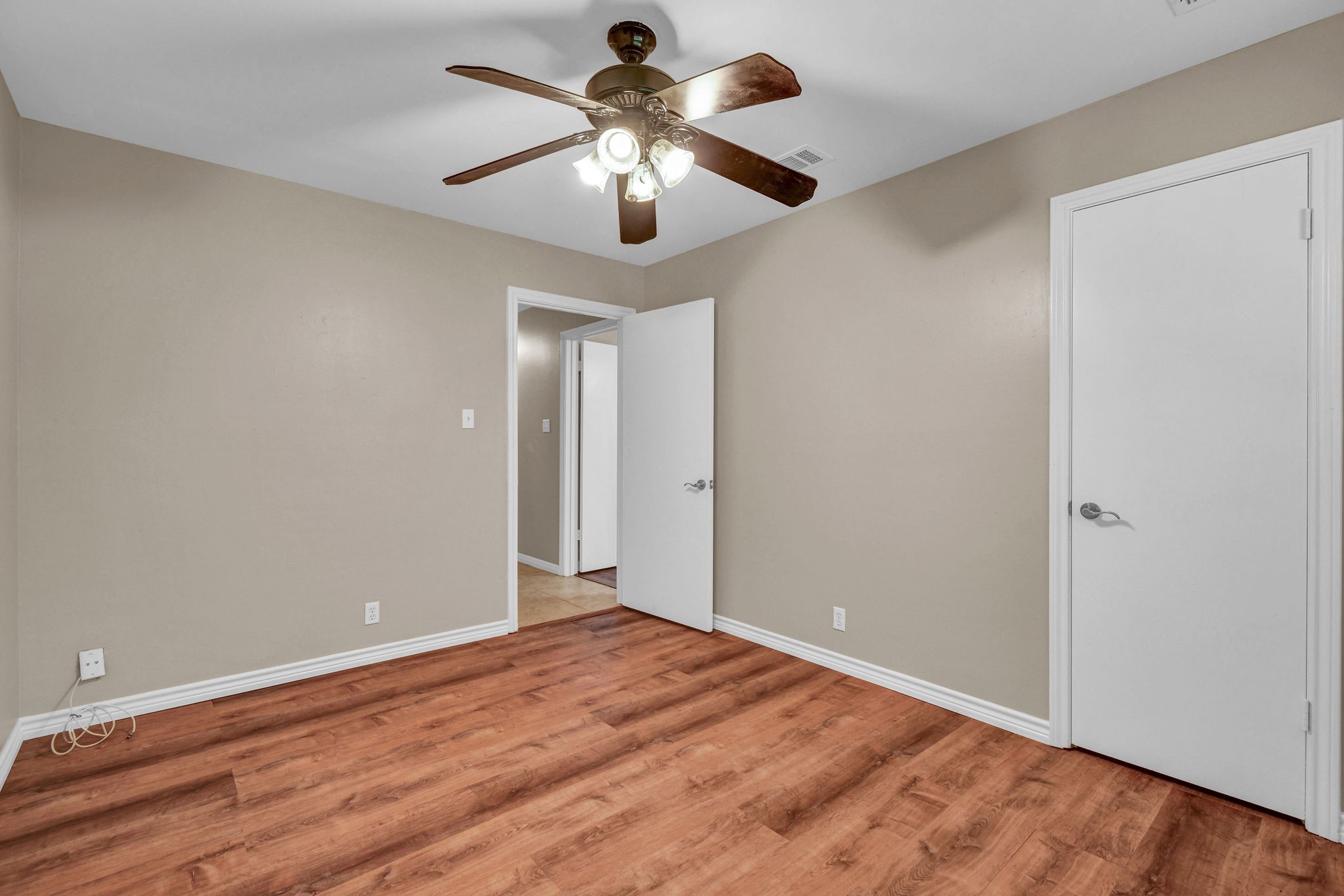 110 Buttercup Street Property Photo 31