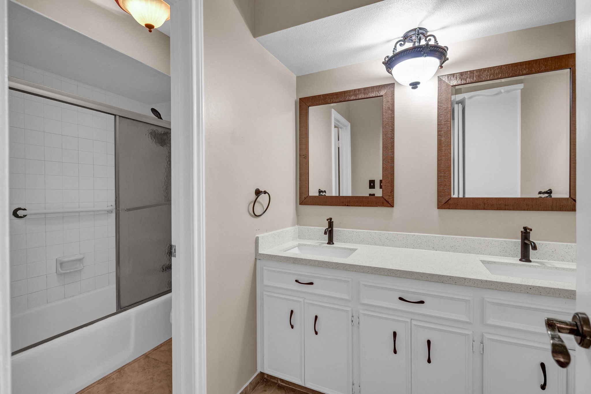 110 Buttercup Street Property Photo 32