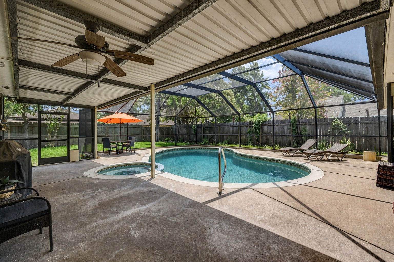110 Buttercup Street Property Photo 34