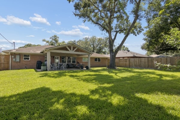 5102 Creekbend Drive Property Photo 5