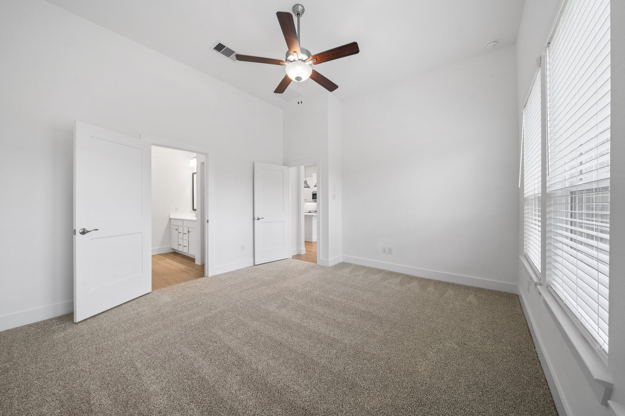 648 Crested Duck Court Property Photo 10