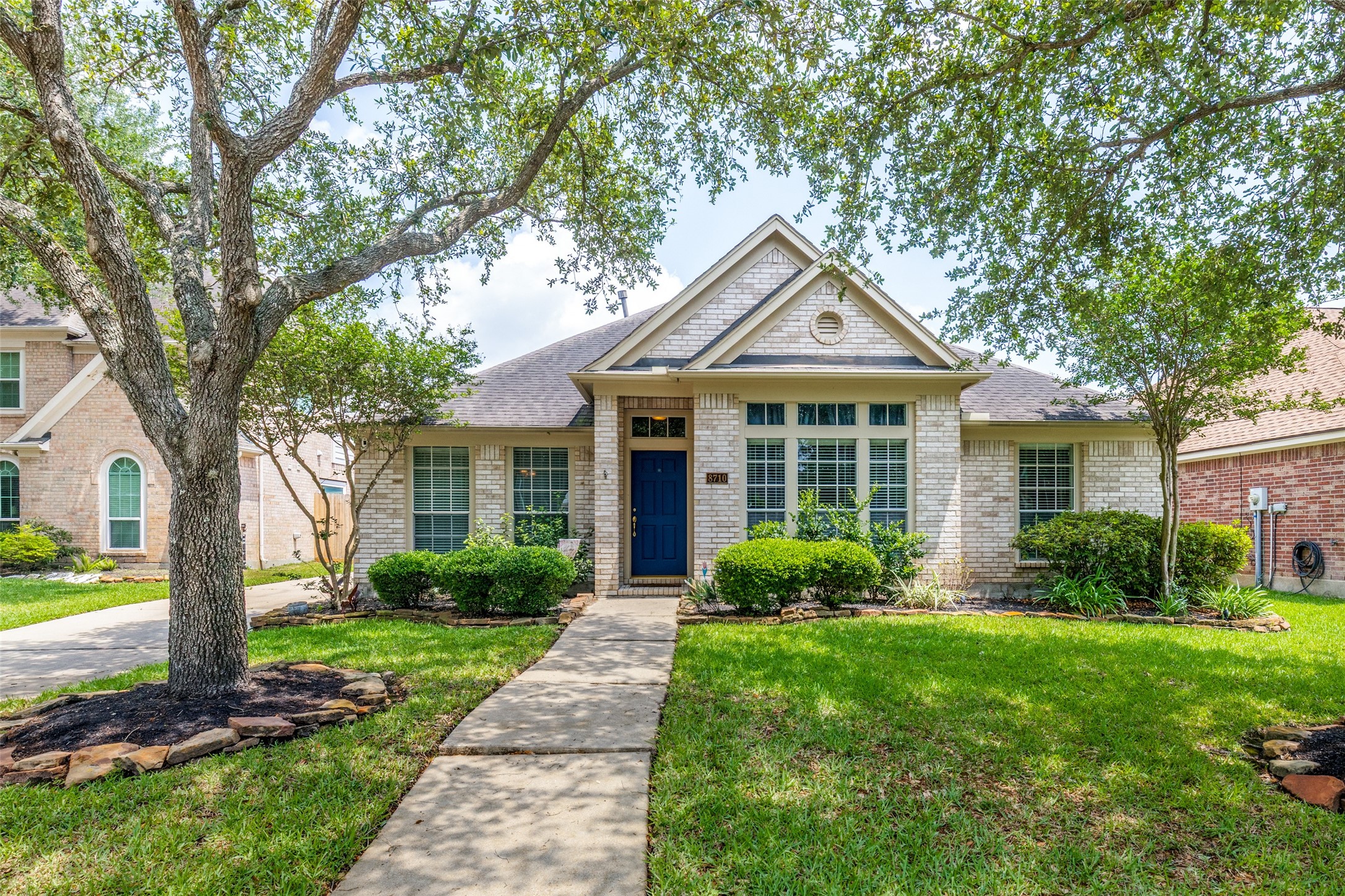 8710 Candleshine Cir Property Photo 1