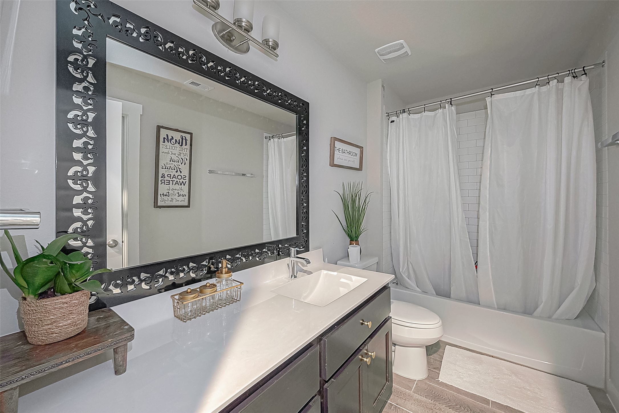 3802 Aidens Peak Court Property Photo 32