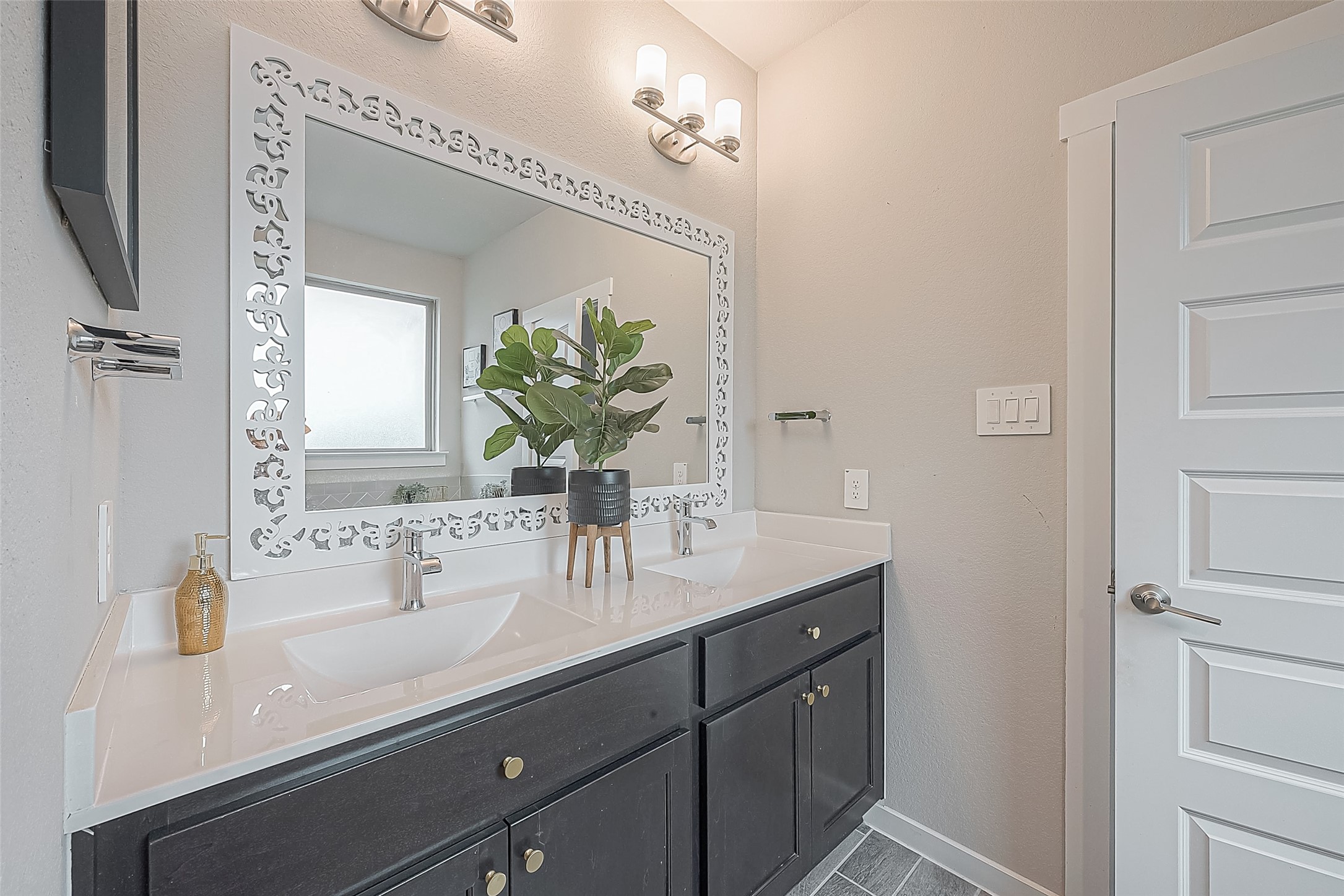 3802 Aidens Peak Court Property Photo 40