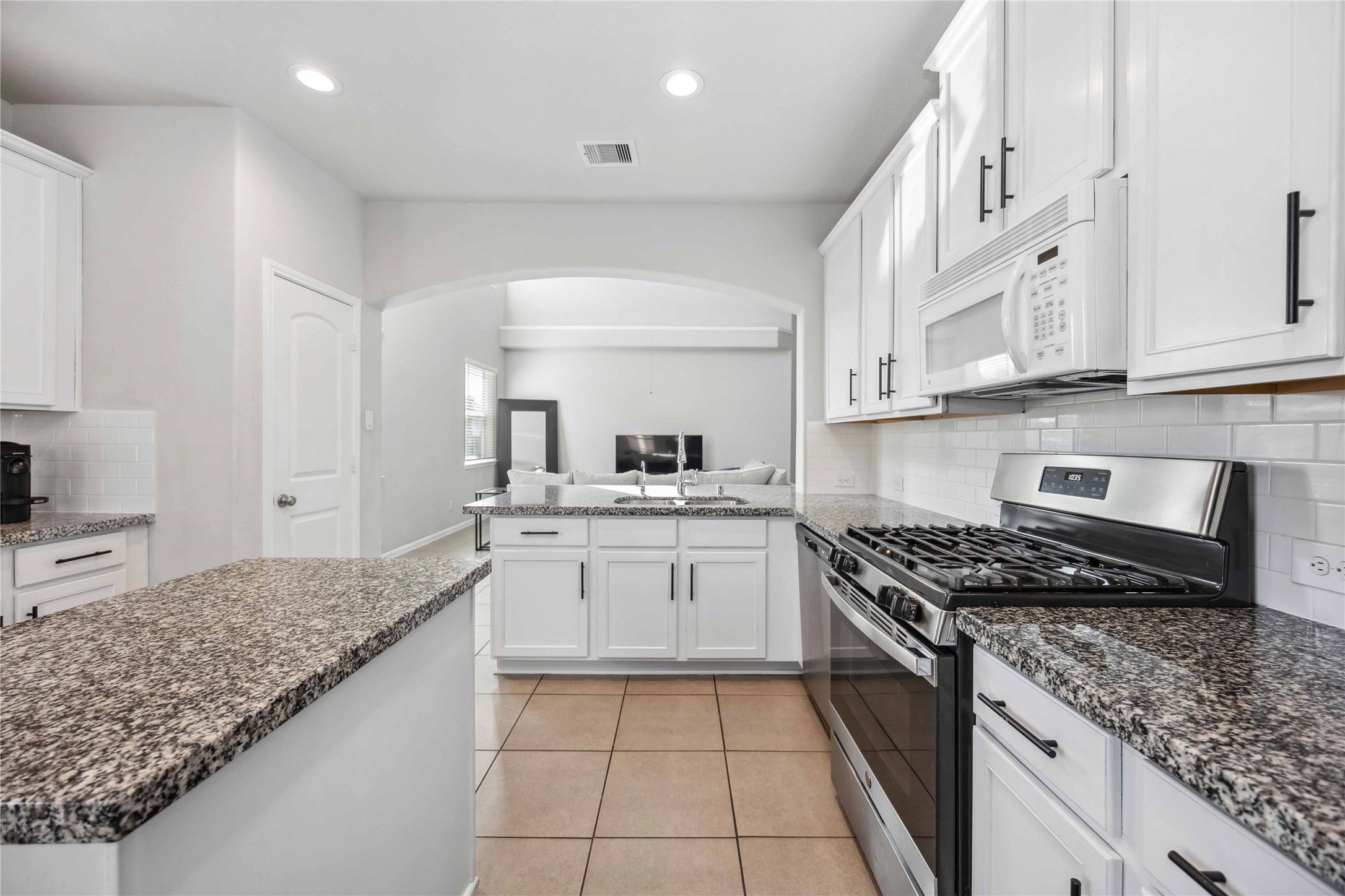 5914 Prince Place Drive Property Photo 12