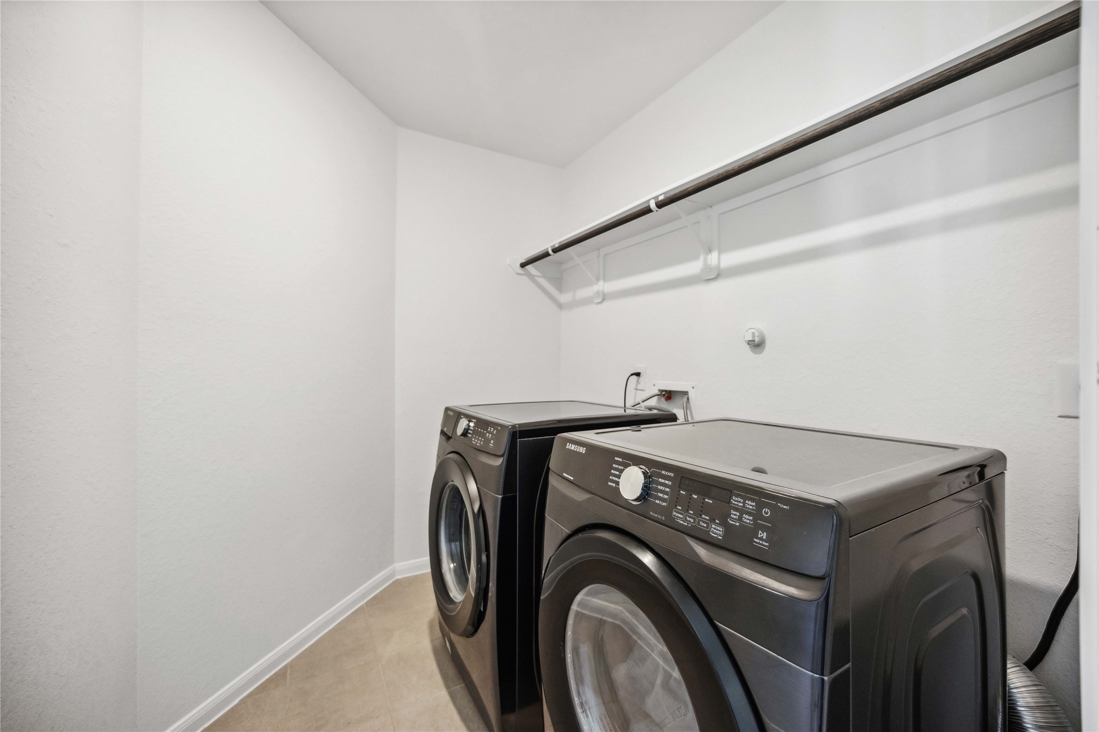 5914 Prince Place Drive Property Photo 18