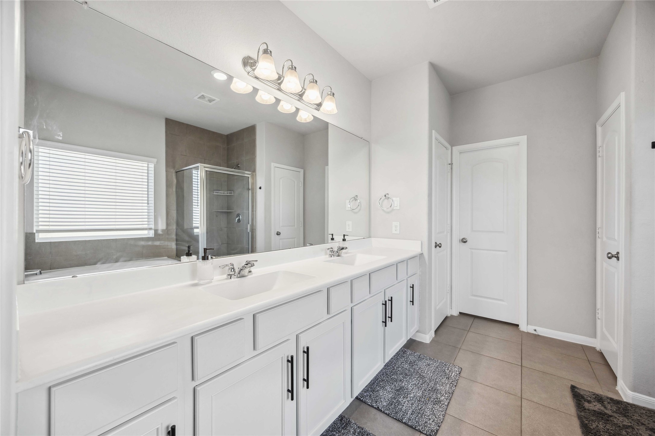 5914 Prince Place Drive Property Photo 21