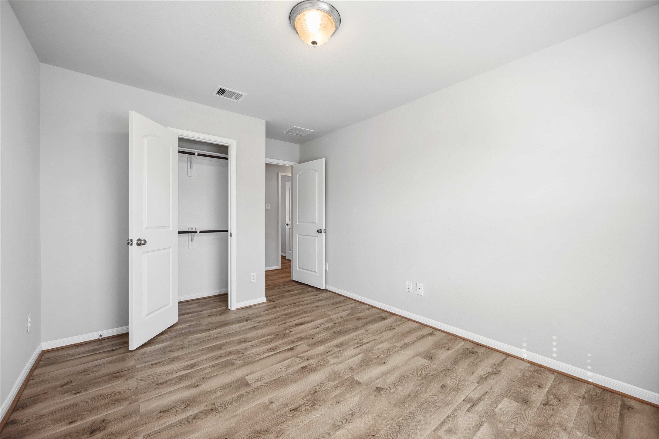 5914 Prince Place Drive Property Photo 26