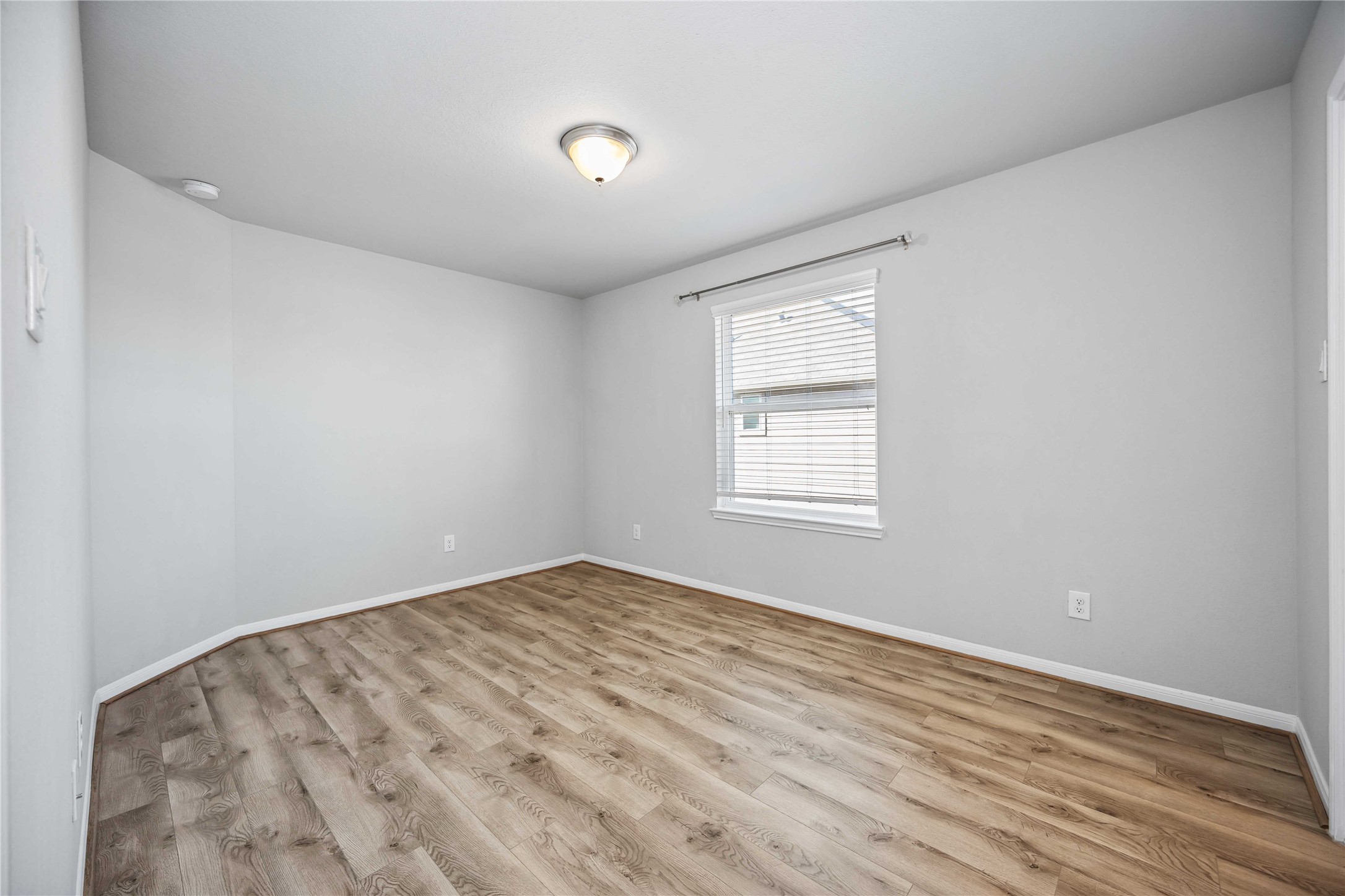 5914 Prince Place Drive Property Photo 27