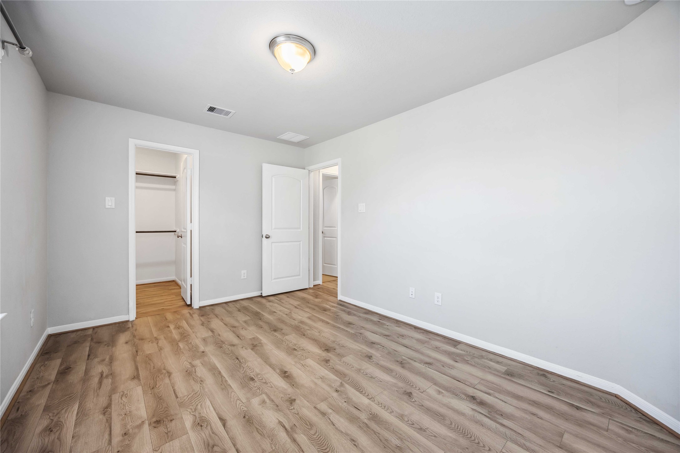 5914 Prince Place Drive Property Photo 28