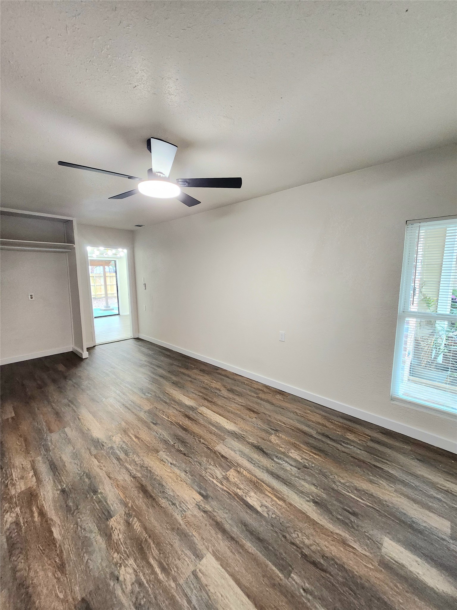 10047 Emerald Creek Drive Property Photo 16
