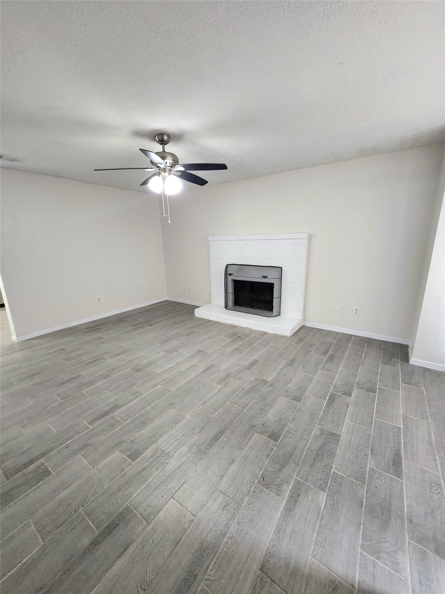 10047 Emerald Creek Drive Property Photo 27