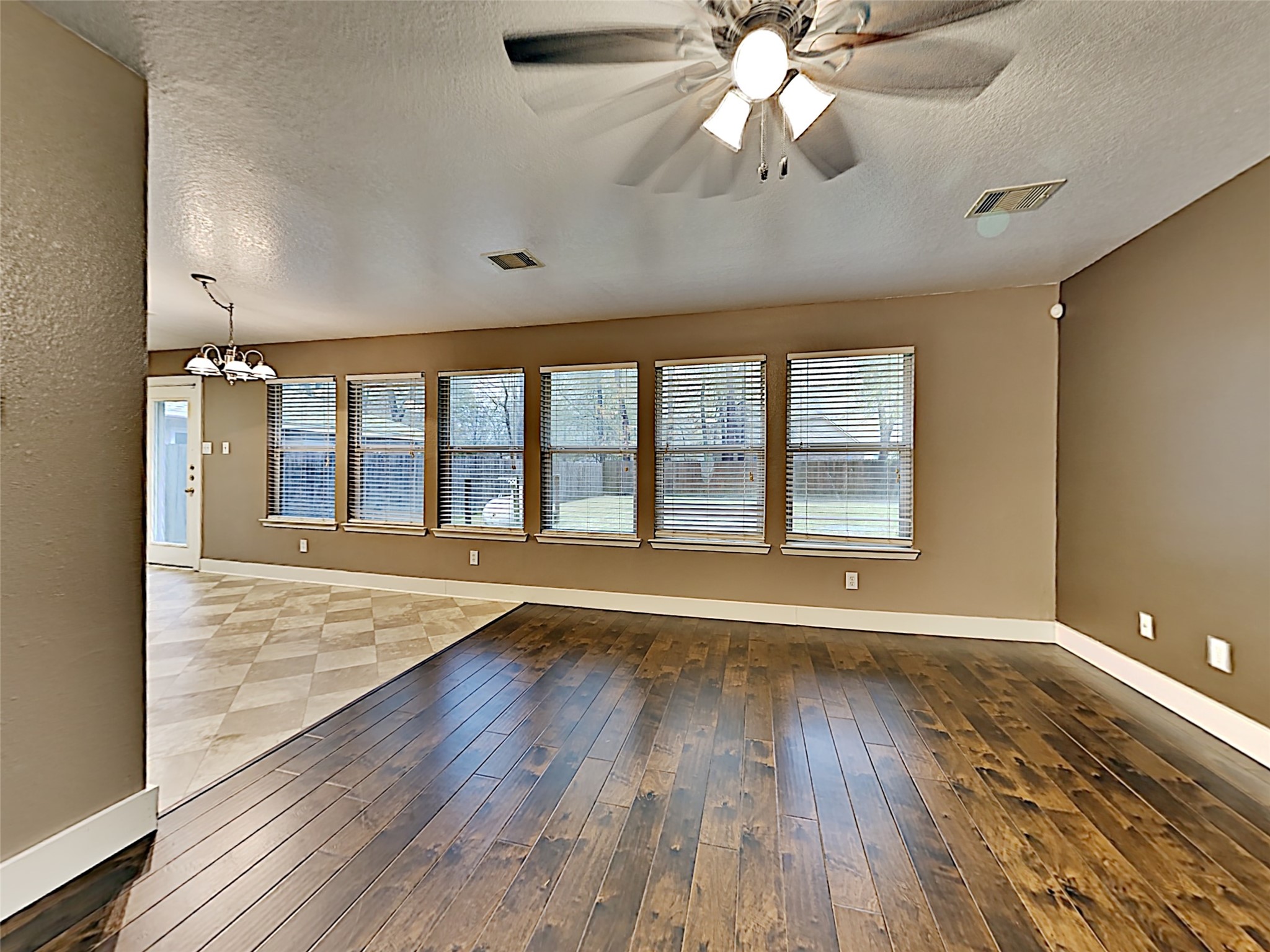 17314 Morning Star Avenue Property Photo 3
