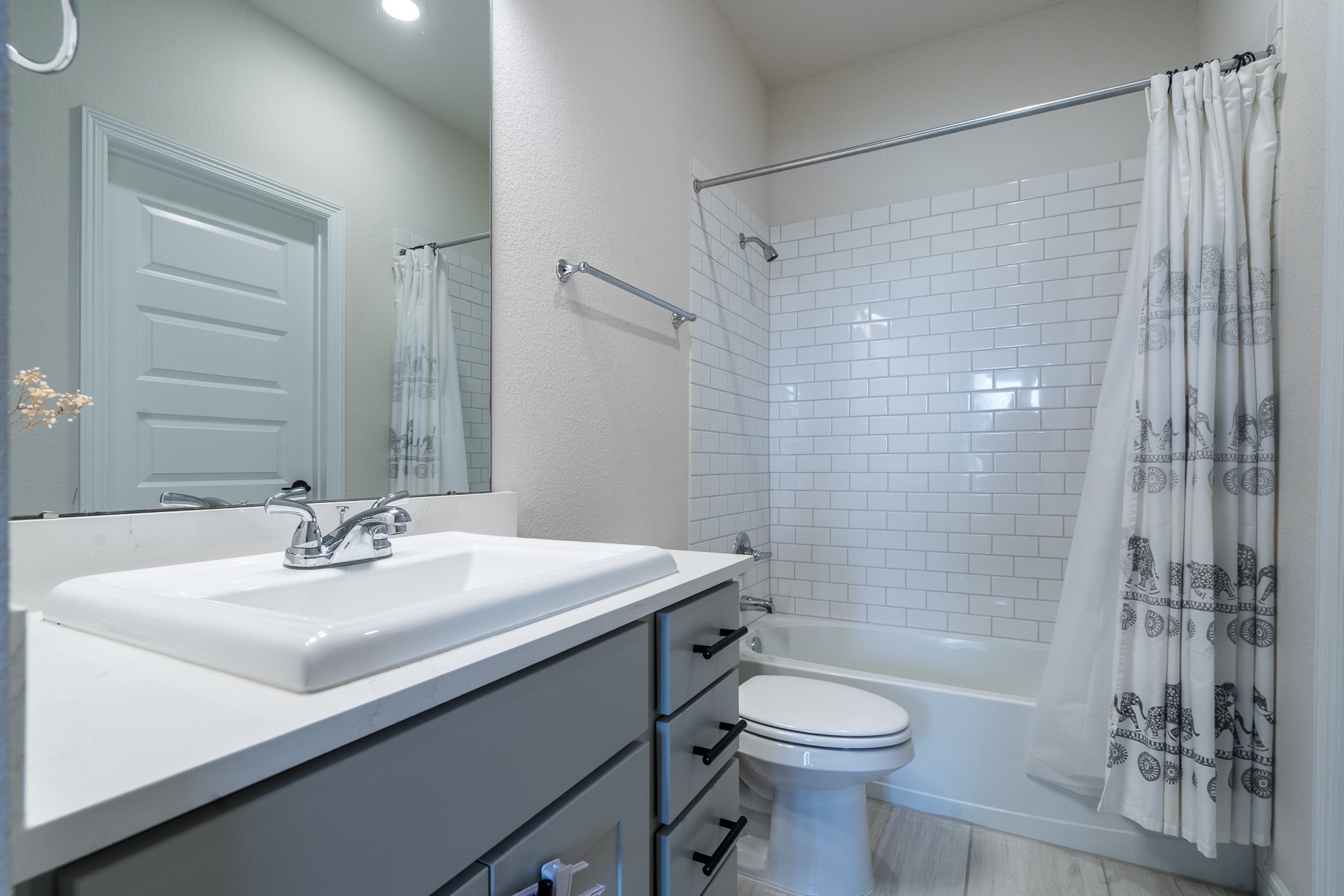 9403 Coleraine Court Property Photo 8