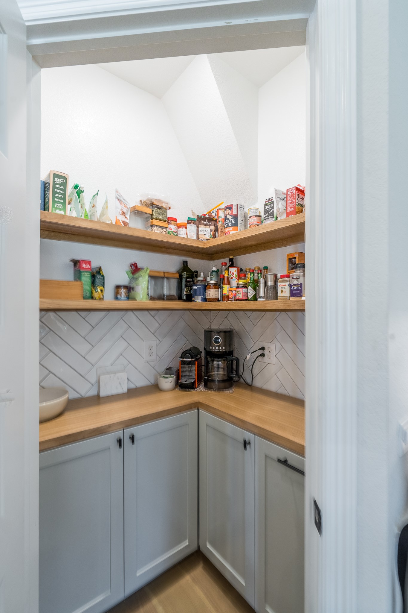9403 Coleraine Court Property Photo 15