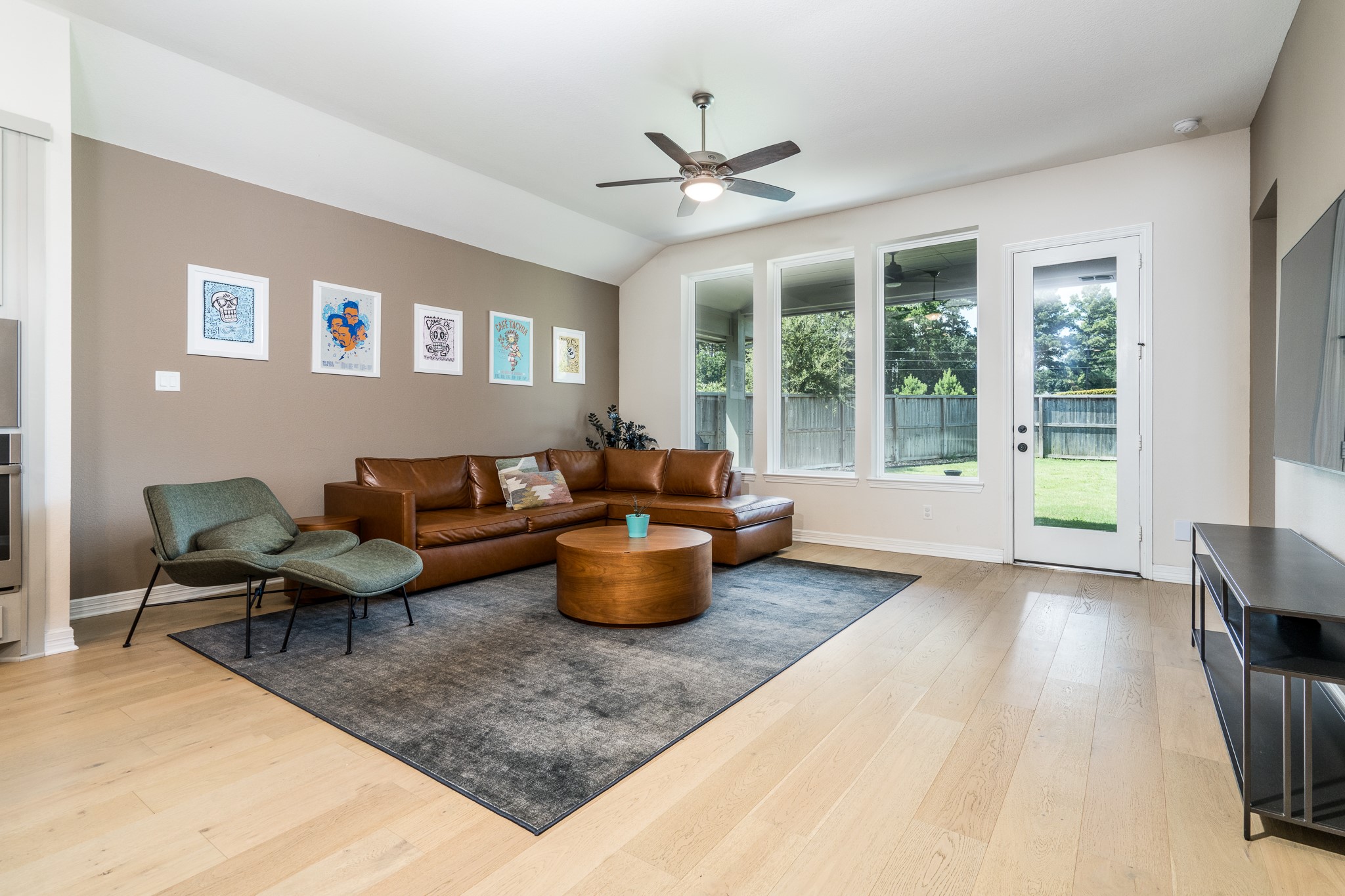 9403 Coleraine Court Property Photo 17