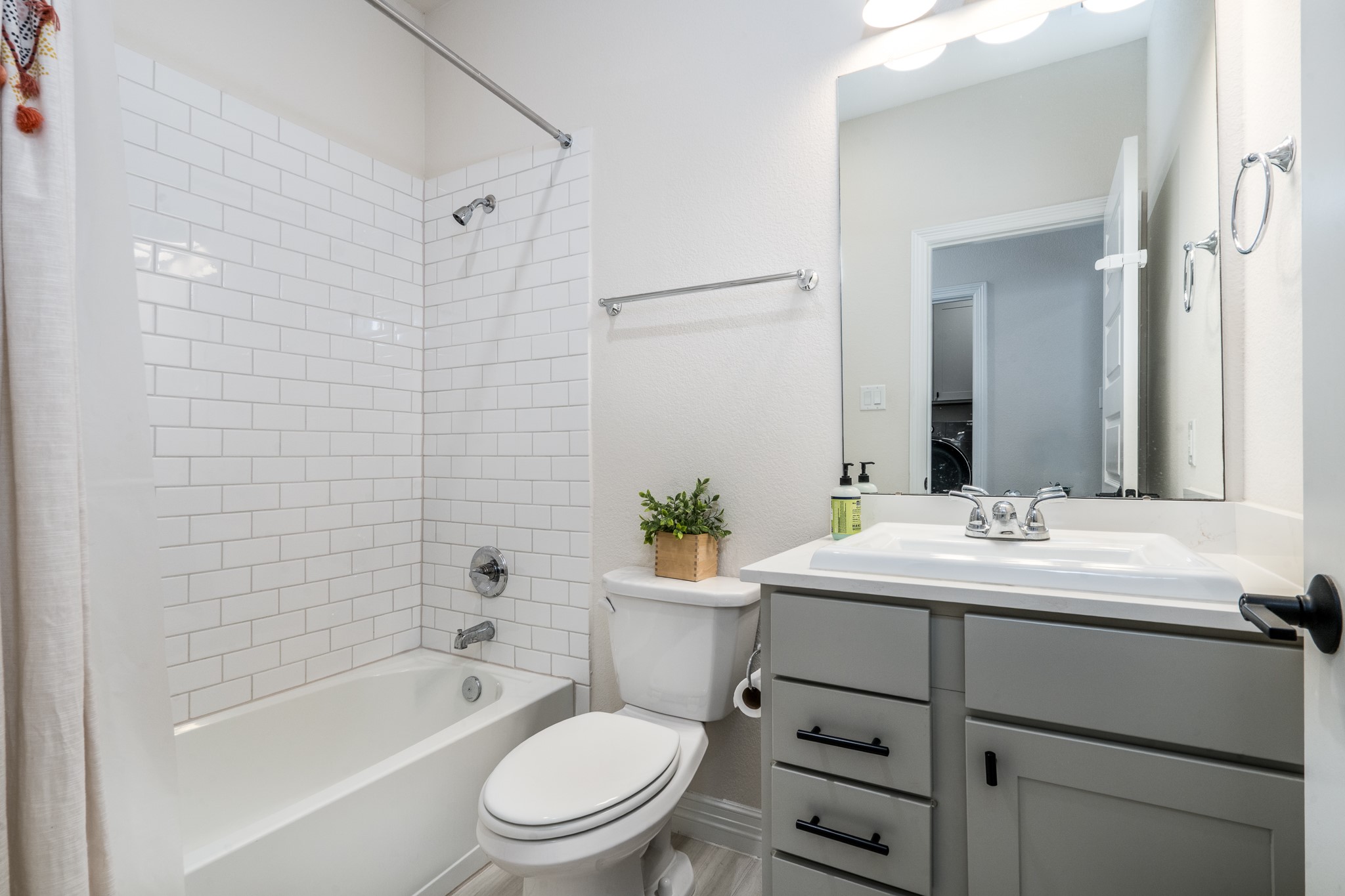 9403 Coleraine Court Property Photo 22