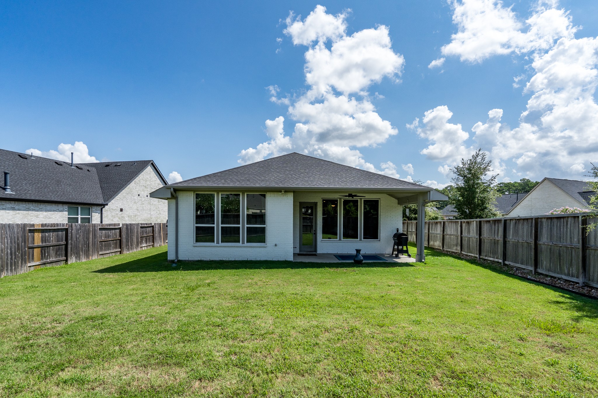 9403 Coleraine Court Property Photo 34