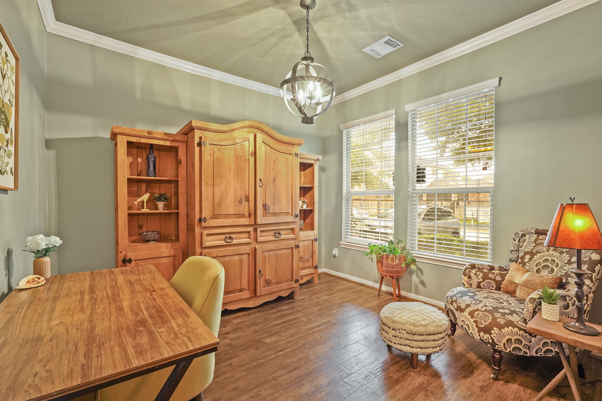 8815 Wenona Walk Property Photo 6