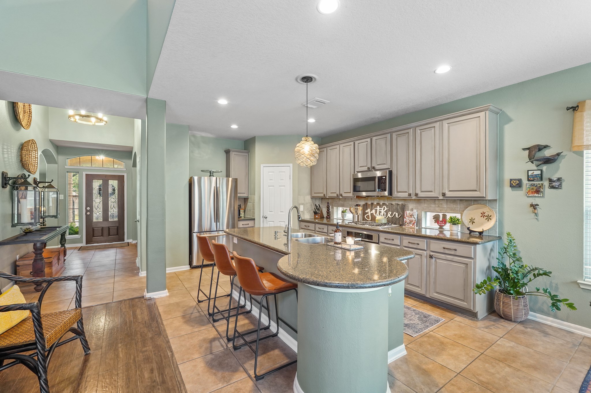 8815 Wenona Walk Property Photo 8