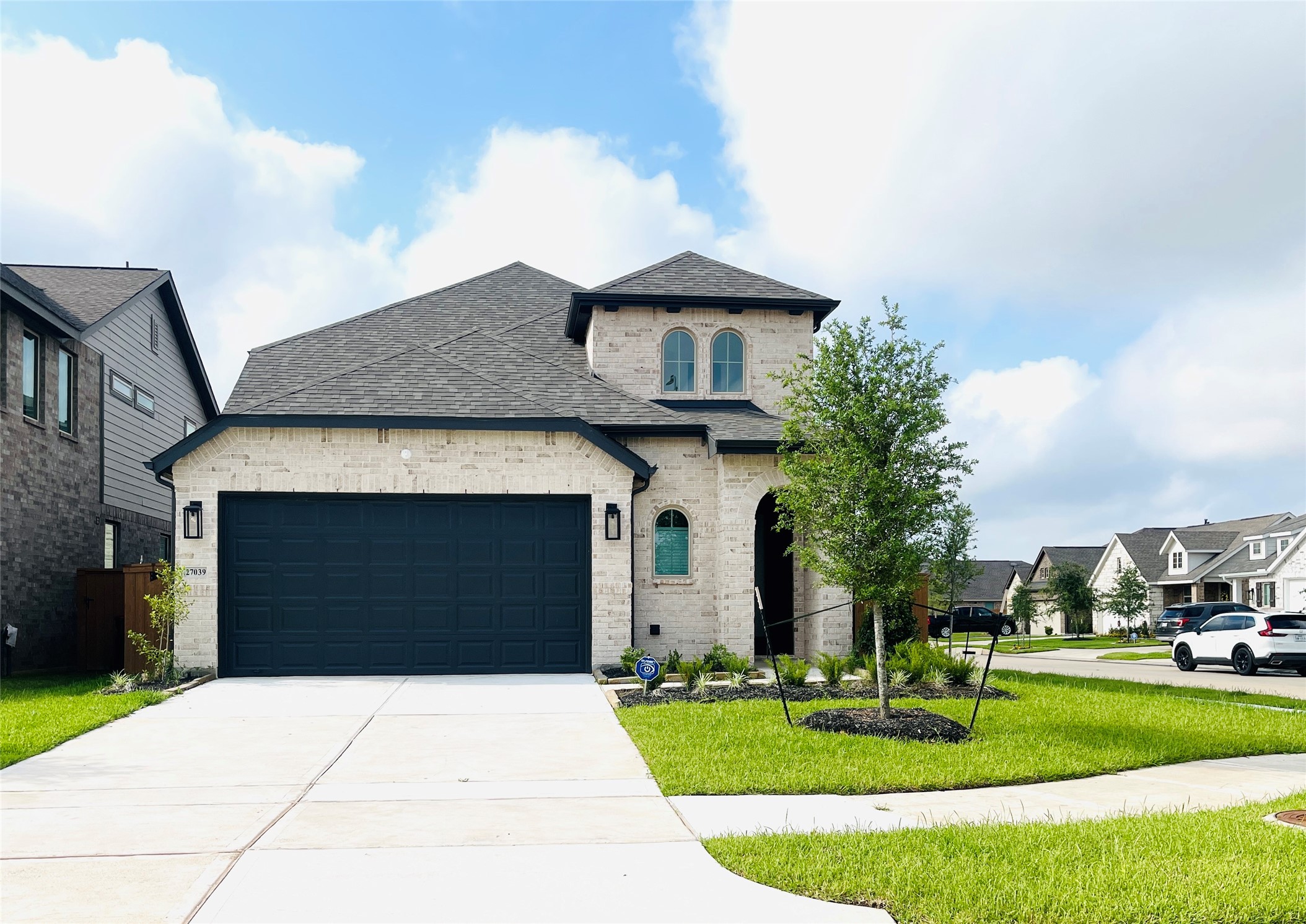 27039 Flower Isle Lane Property Photo 1
