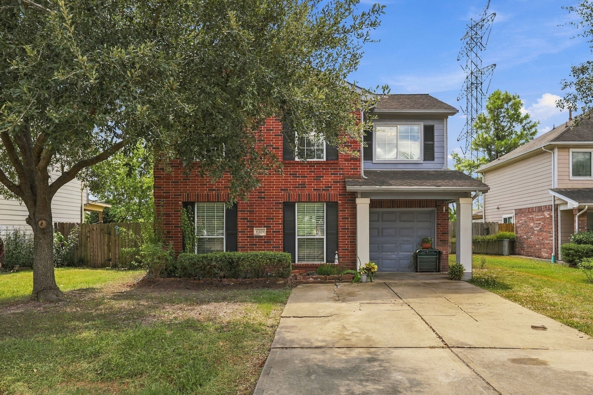 6219 Greenpark Manor Lane Property Photo 2