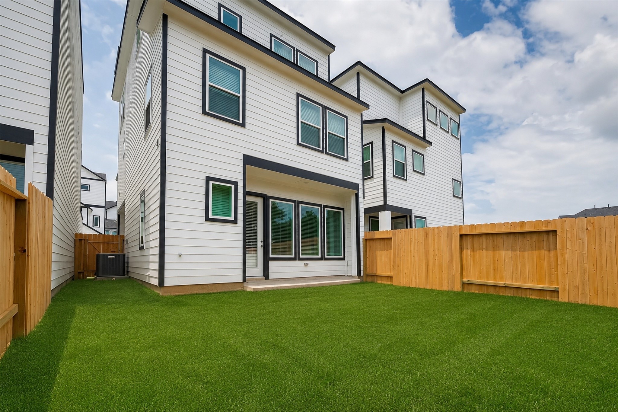 8929 Grovner Place Property Photo 4