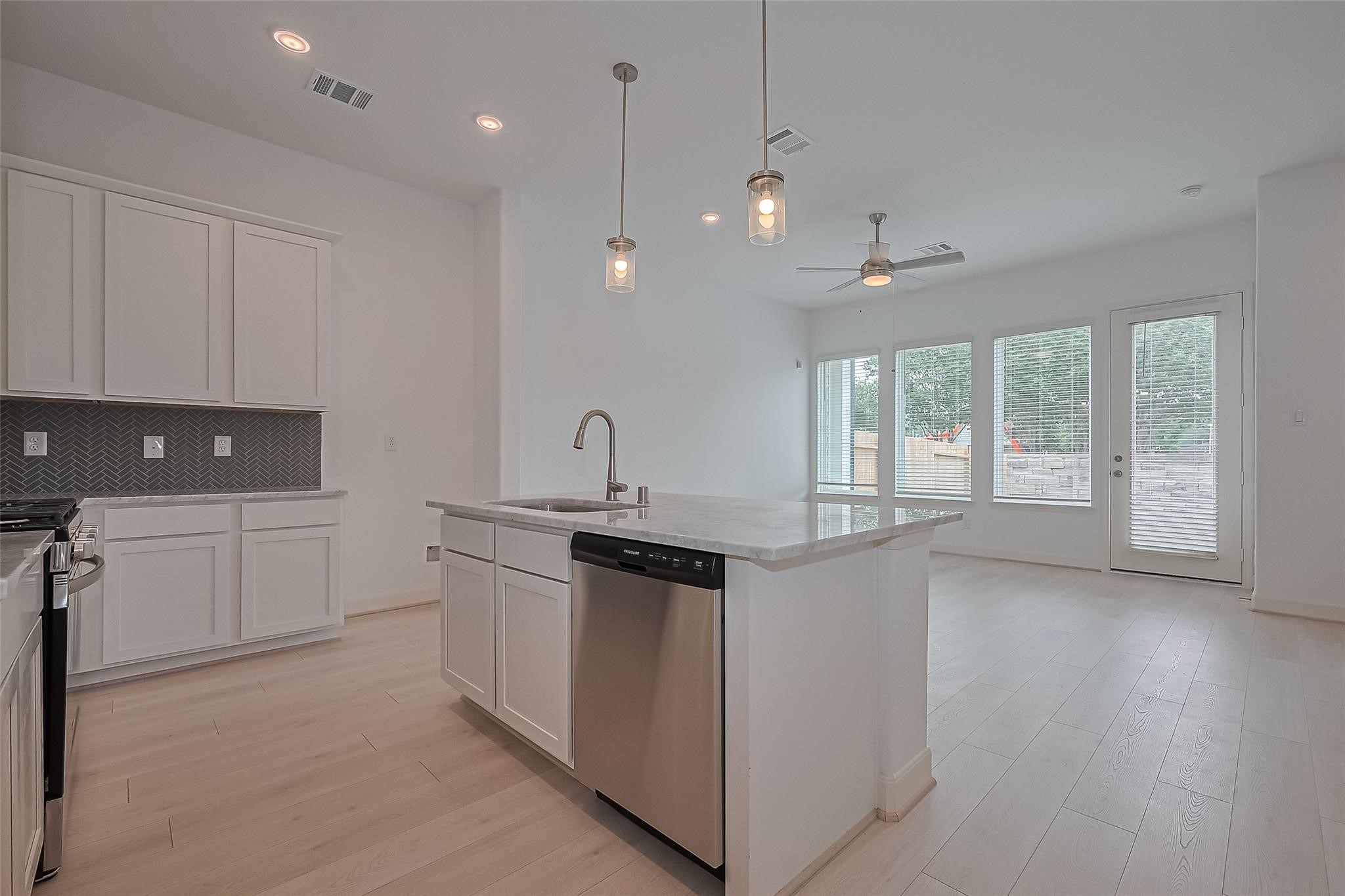 8929 Grovner Place Property Photo 11