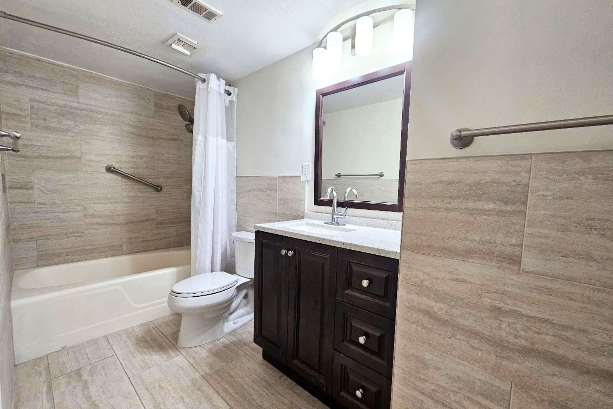 2600 Bellefontaine Street D12 Property Photo 8