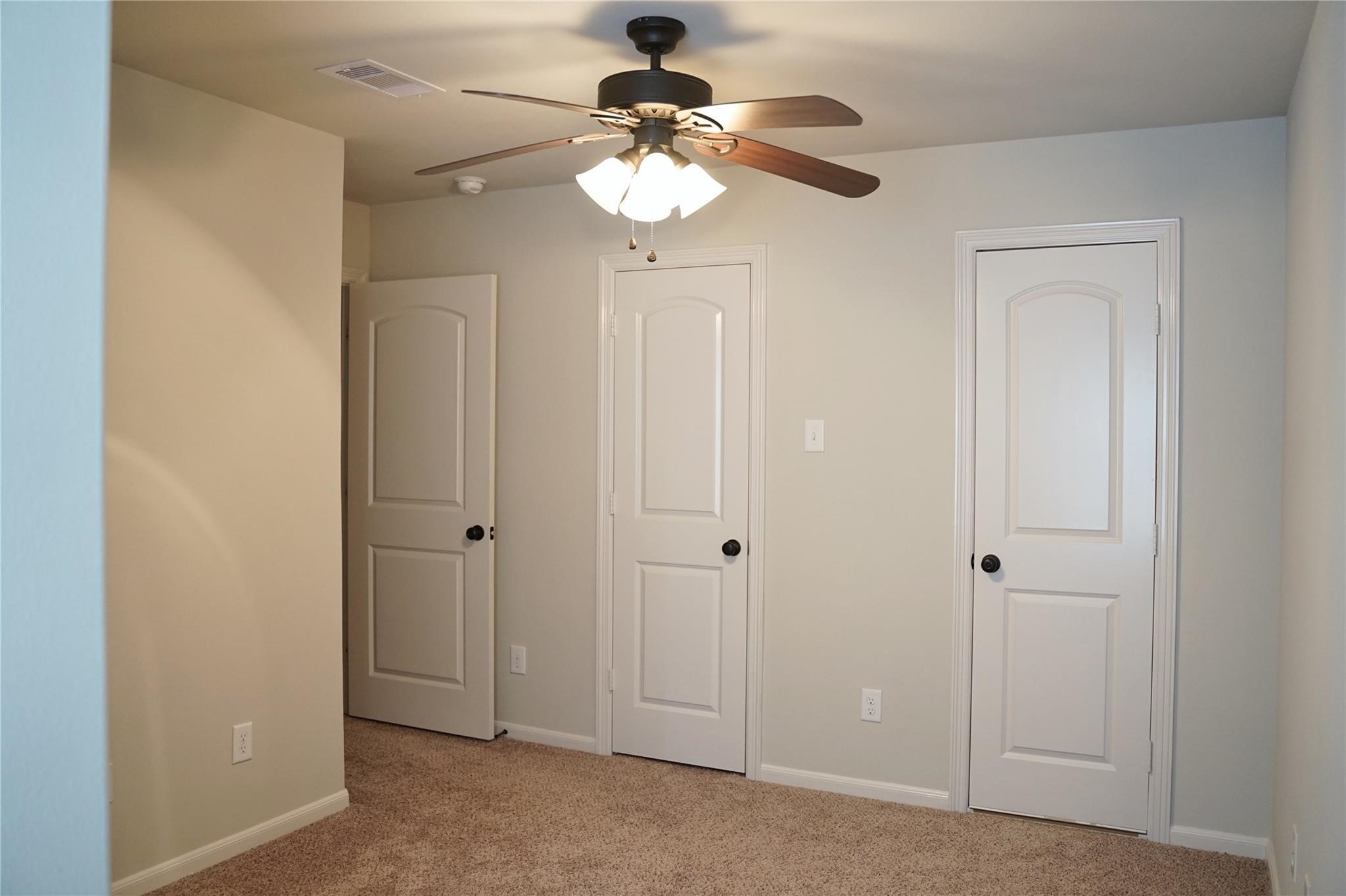10507 Willow Park Green Property Photo 8