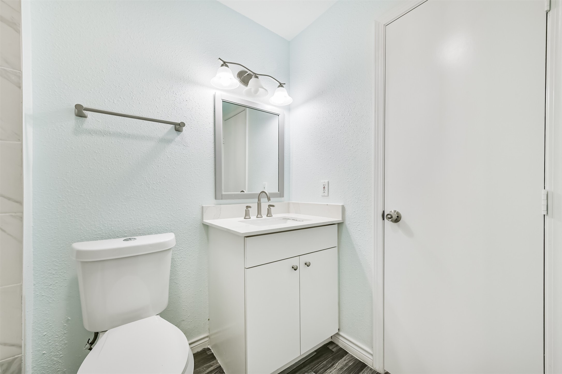 3220 69th Street B-4 Property Photo 5