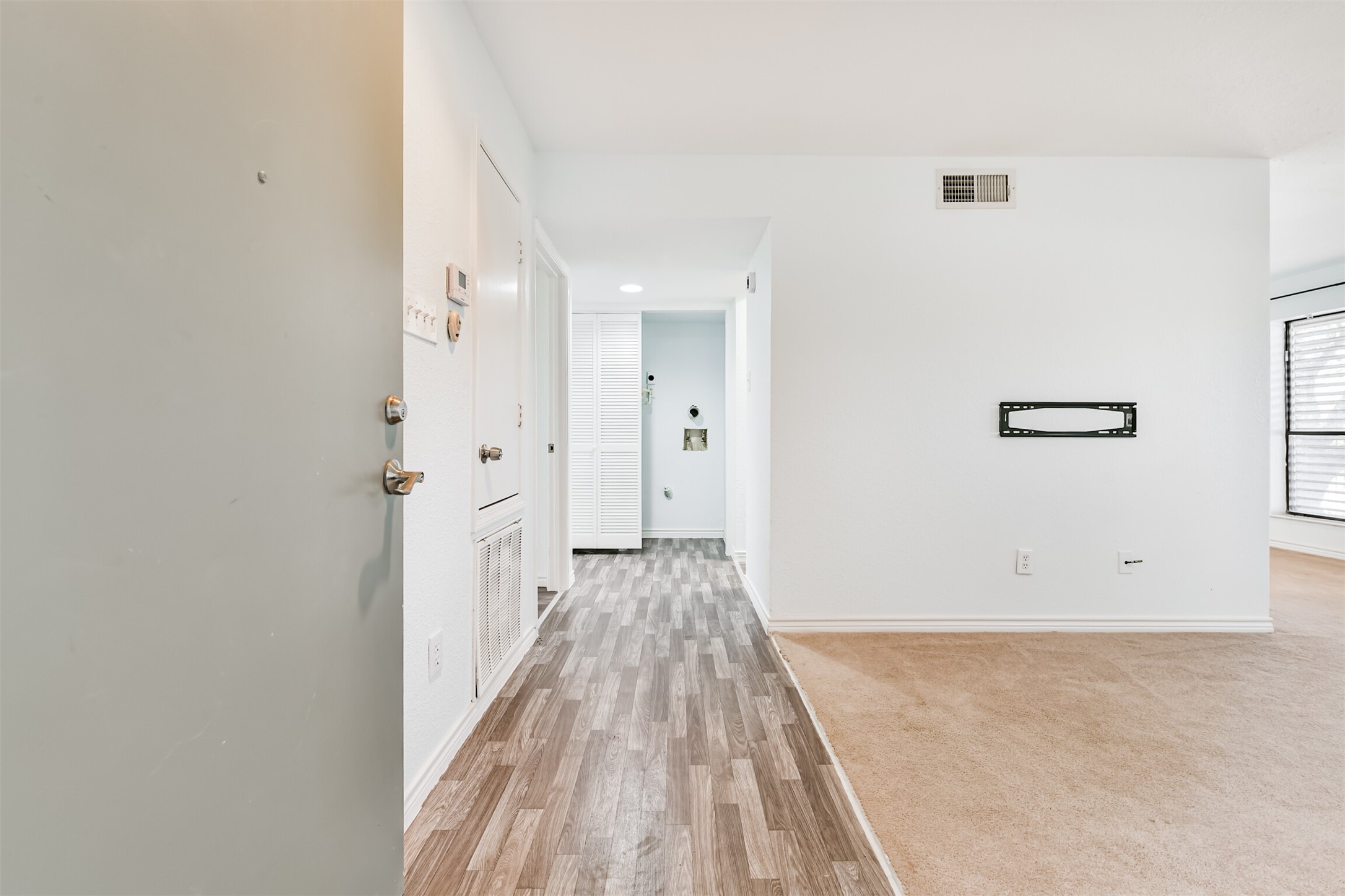 3220 69th Street B-4 Property Photo 6