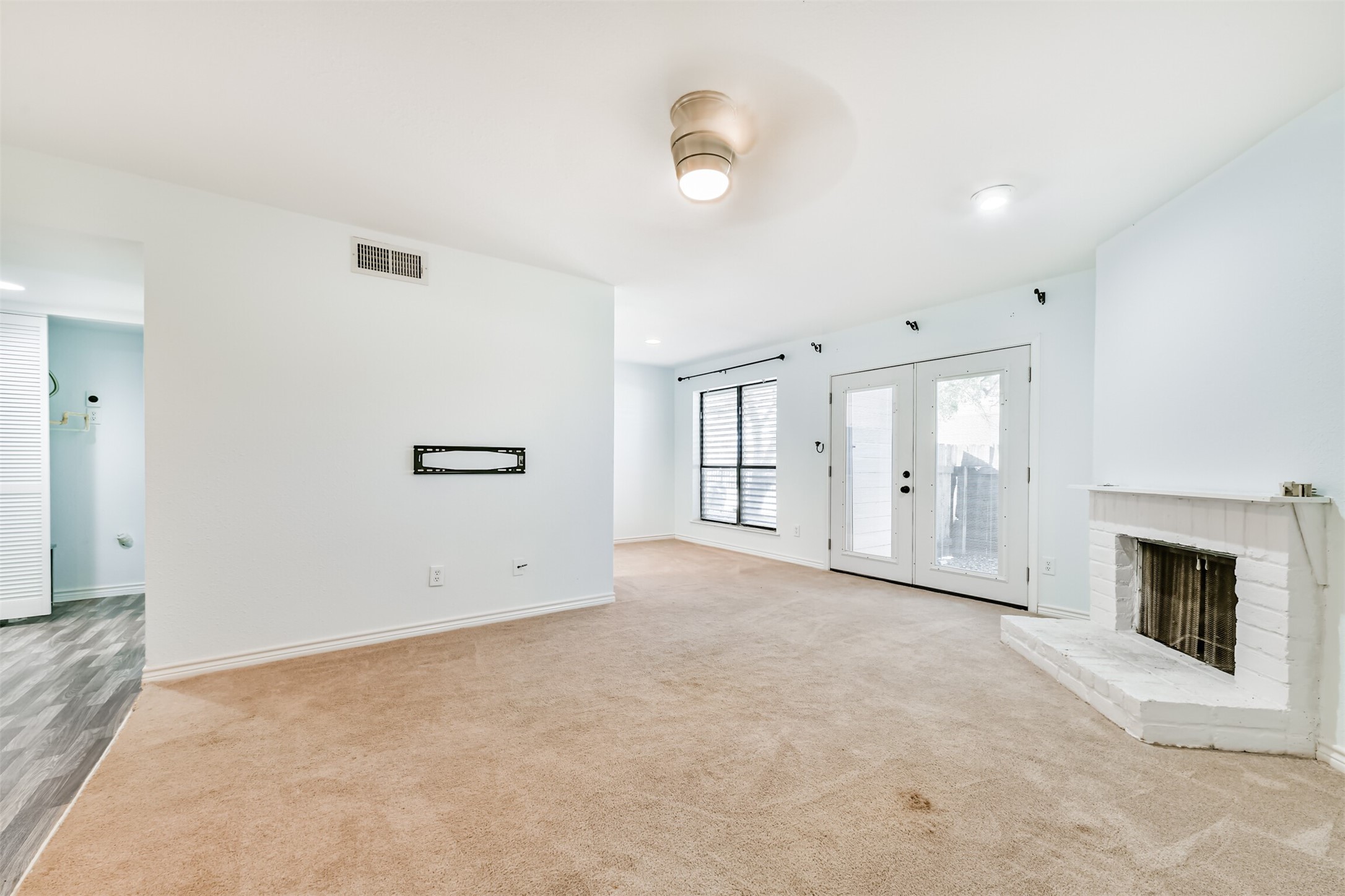 3220 69th Street B-4 Property Photo 7