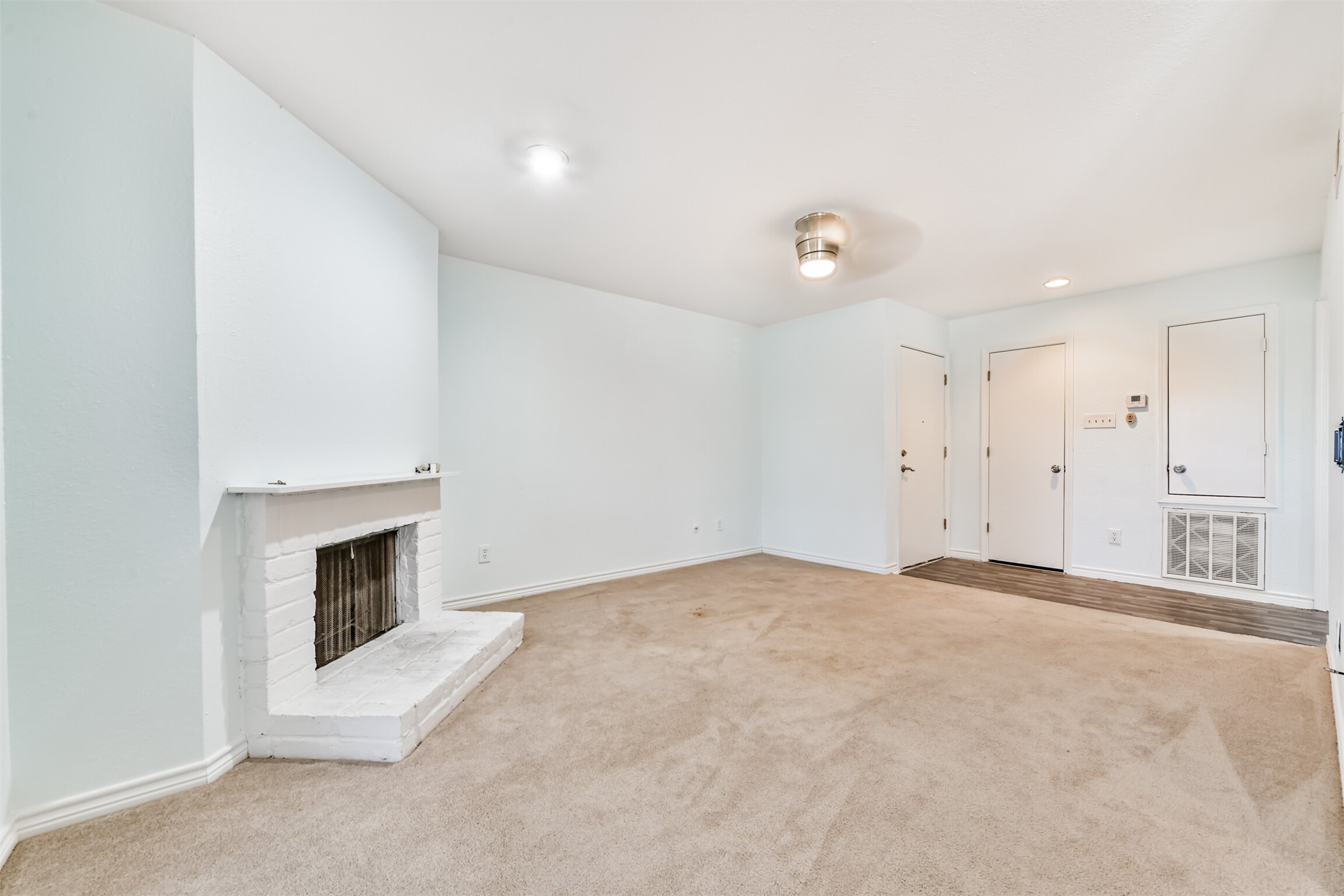 3220 69th Street B-4 Property Photo 9