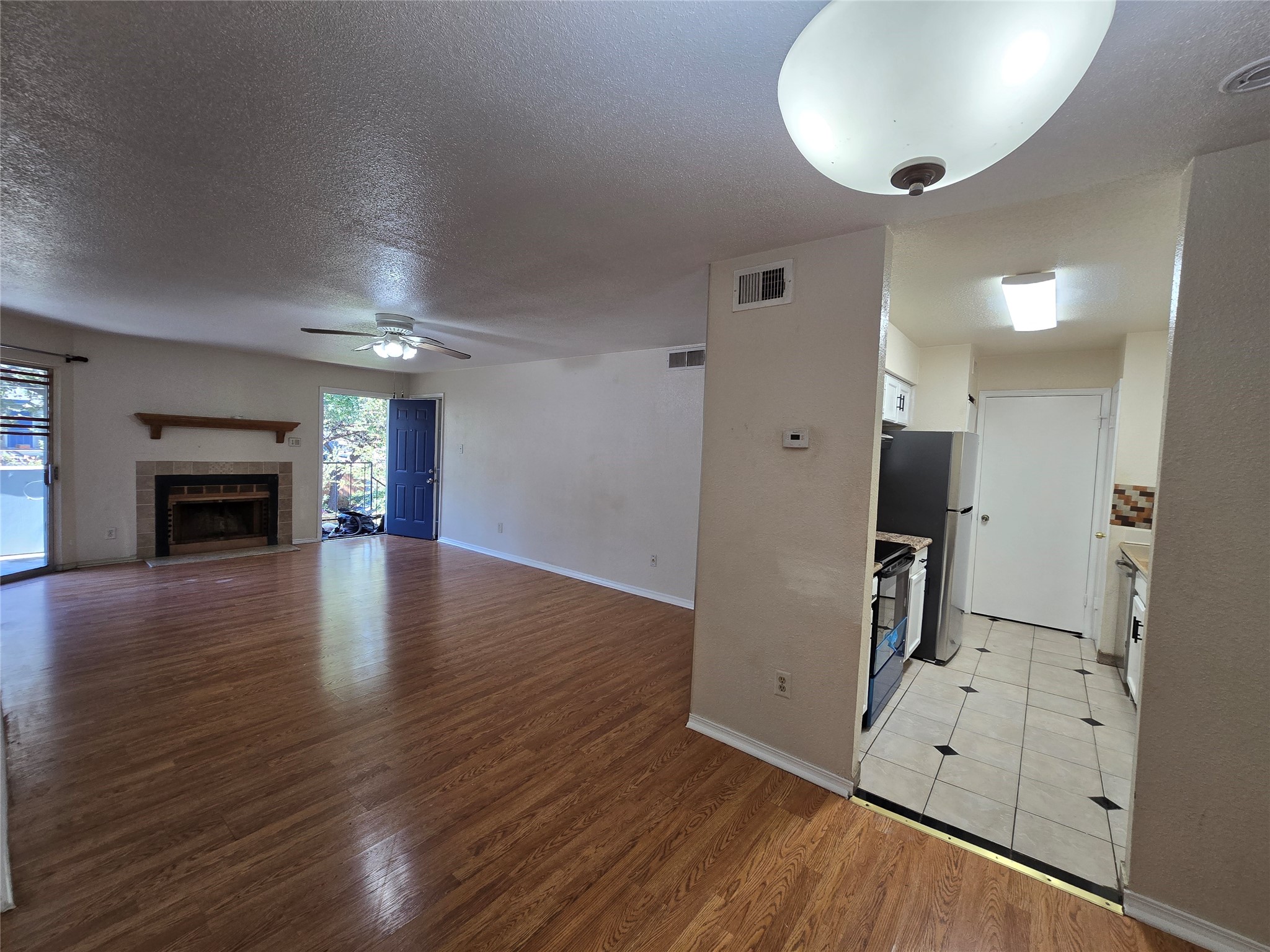 9797 Leawood Blvd 104 Property Photo 4