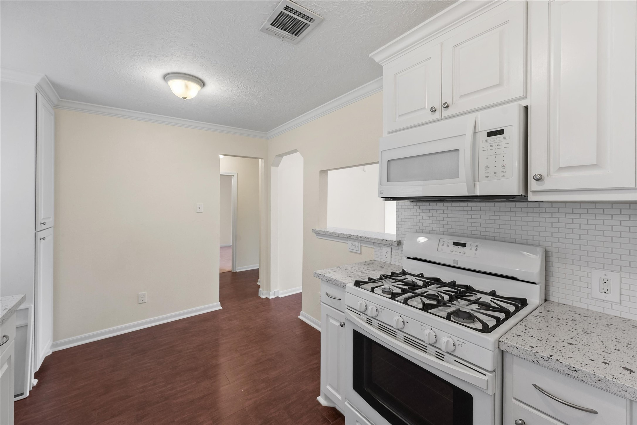 9016 Topaz Street Property Photo 13