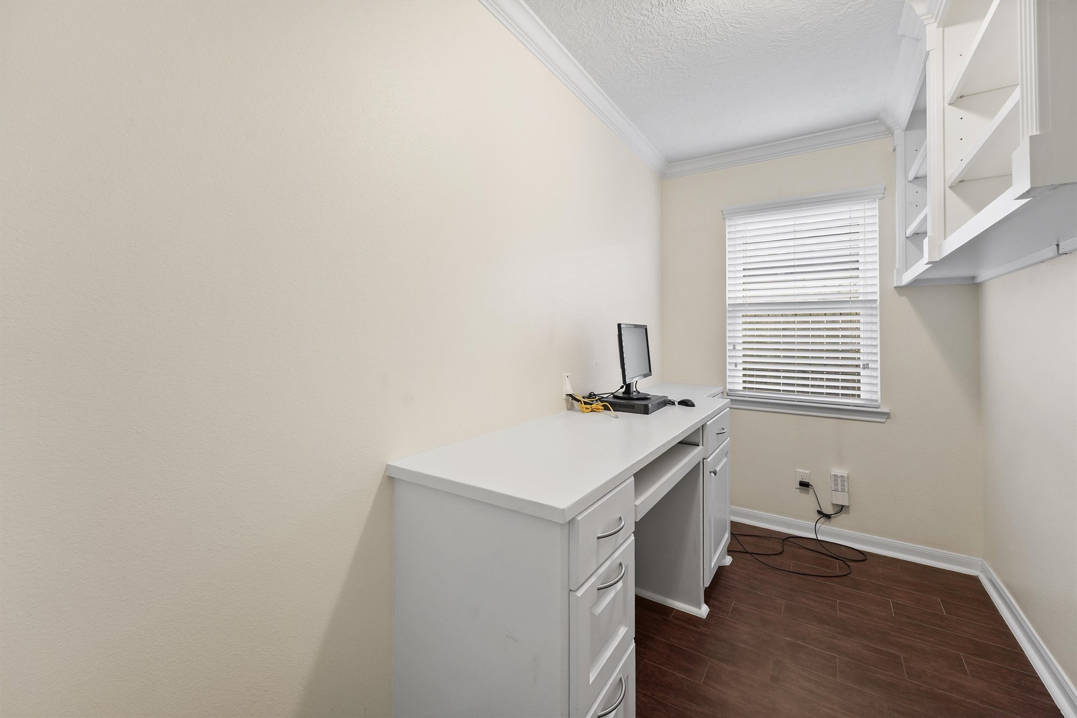 9016 Topaz Street Property Photo 16