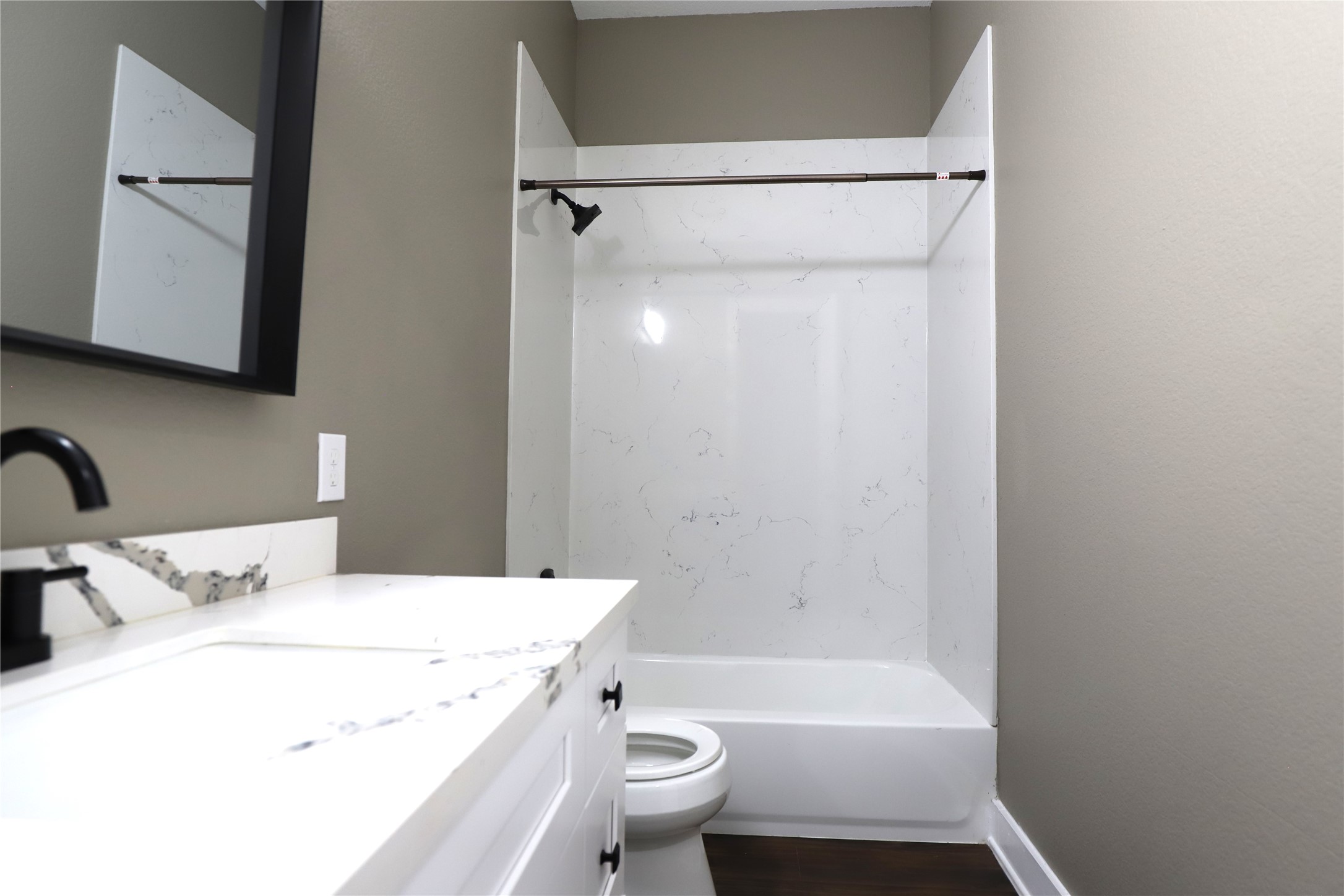 4422 Phlox Street Property Photo 18