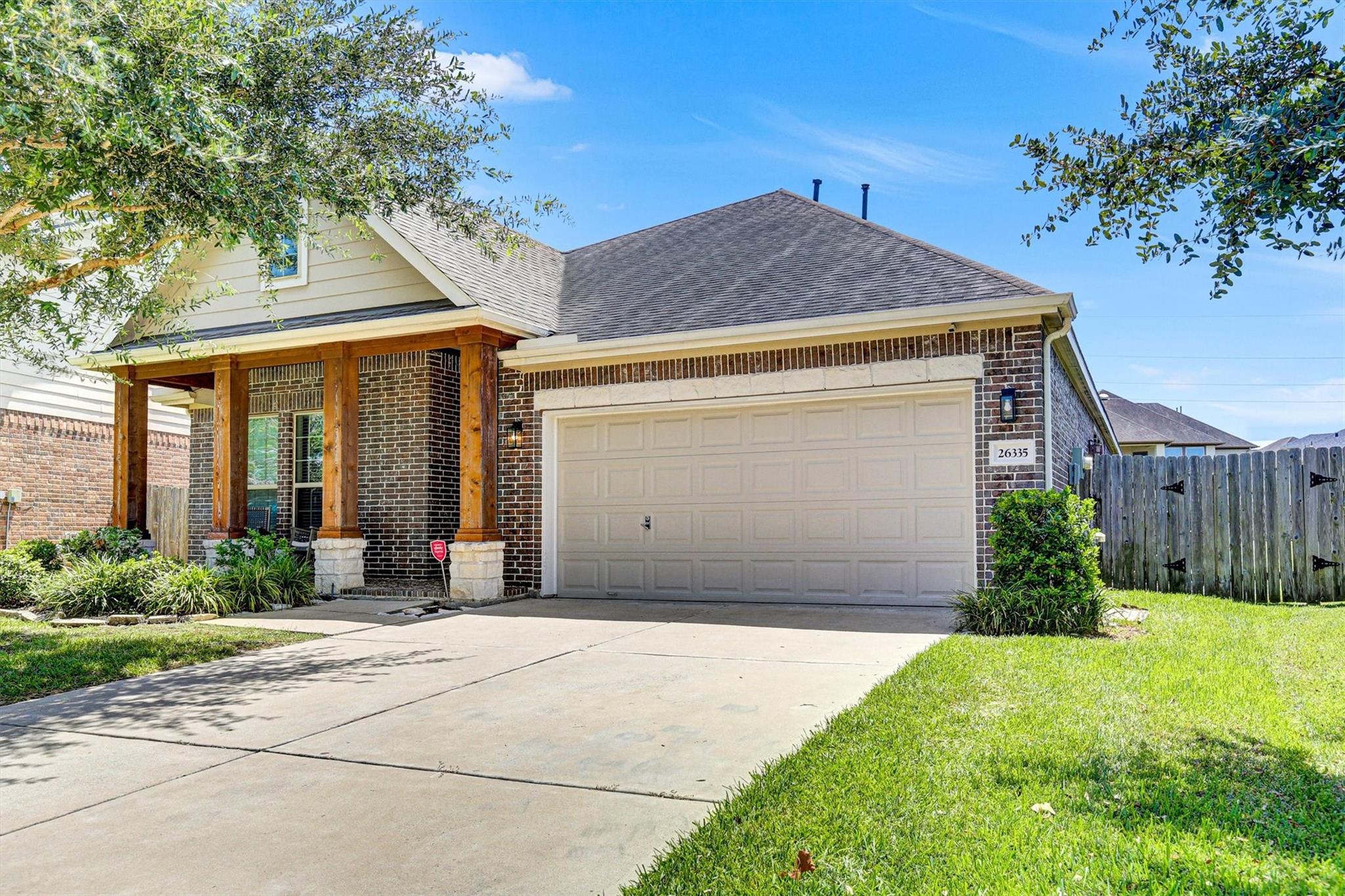 26335 Landover Hills Lane, Katy Tx 77494 Property Photo 2