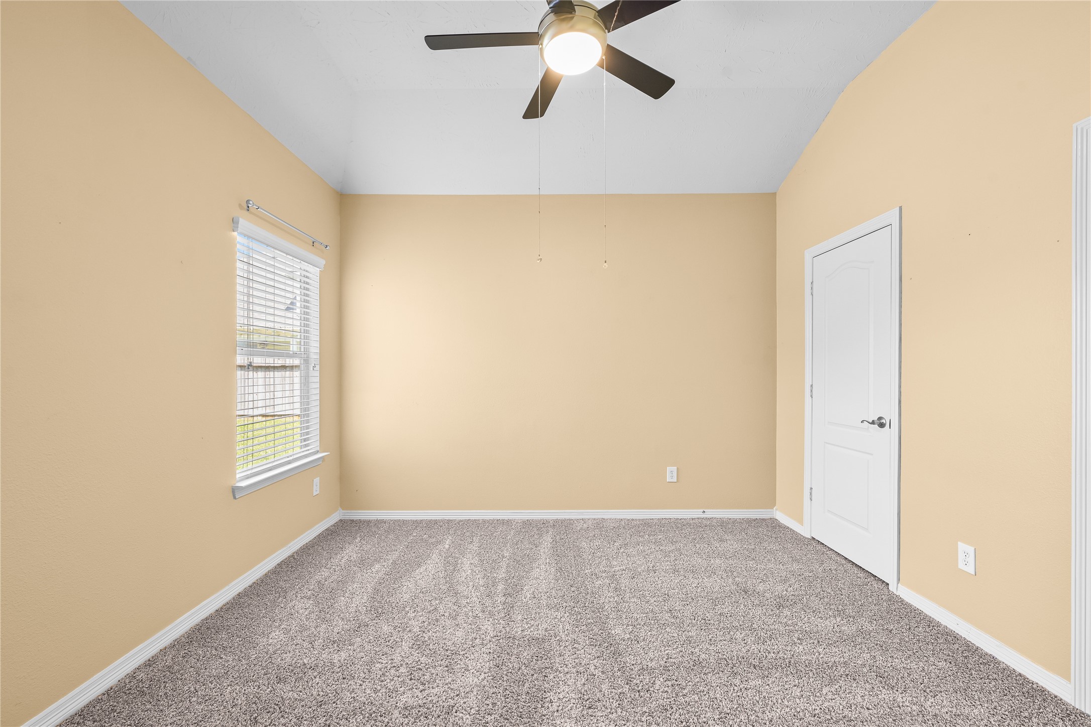 9314 E Lakeside Drive Property Photo 22