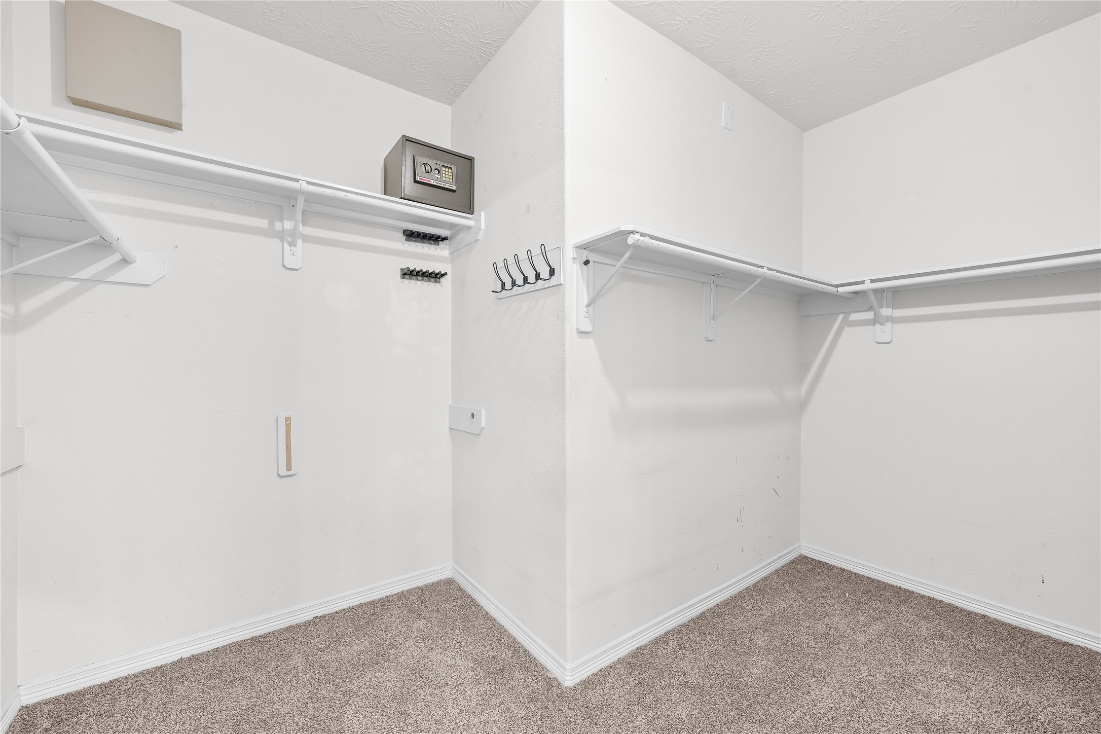 9314 E Lakeside Drive Property Photo 29