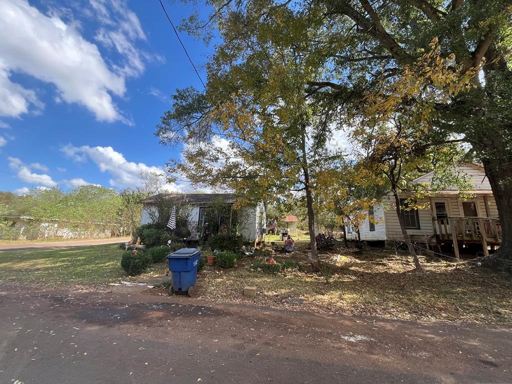 110 N Bolivar St Property Photo 4