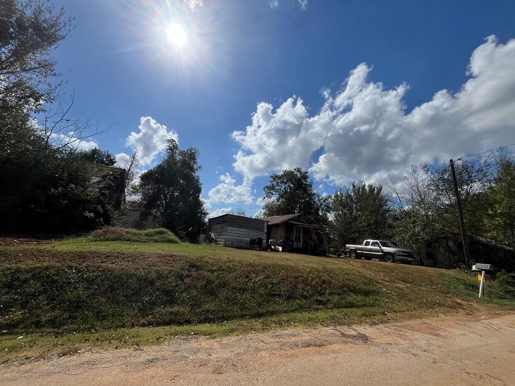 110 N Bolivar St Property Photo 8