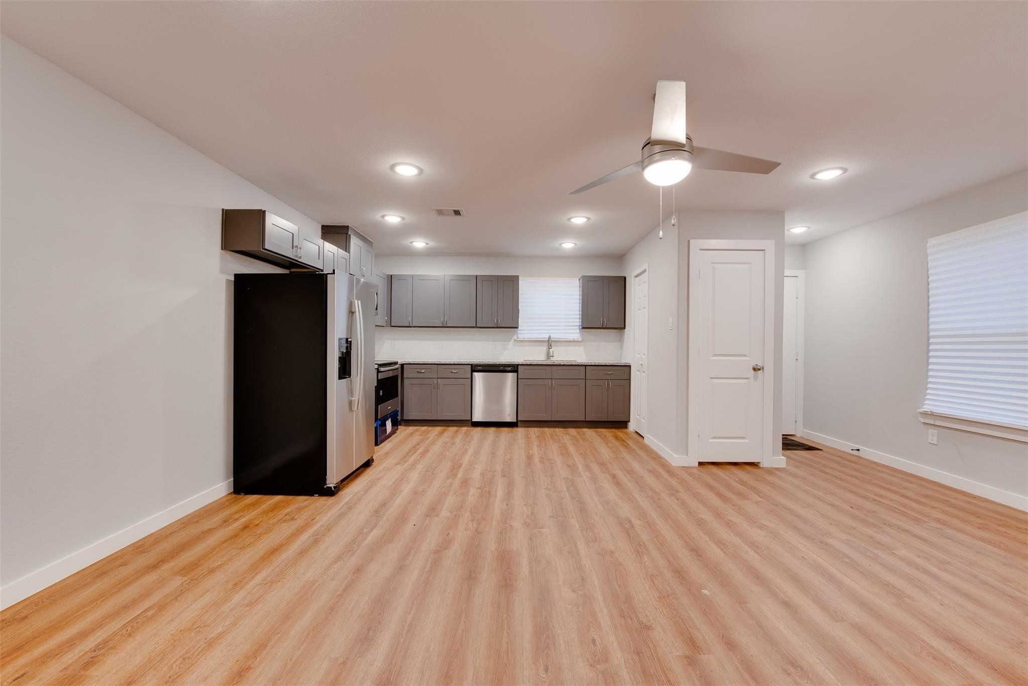 2702 Reid Street A Property Photo 7