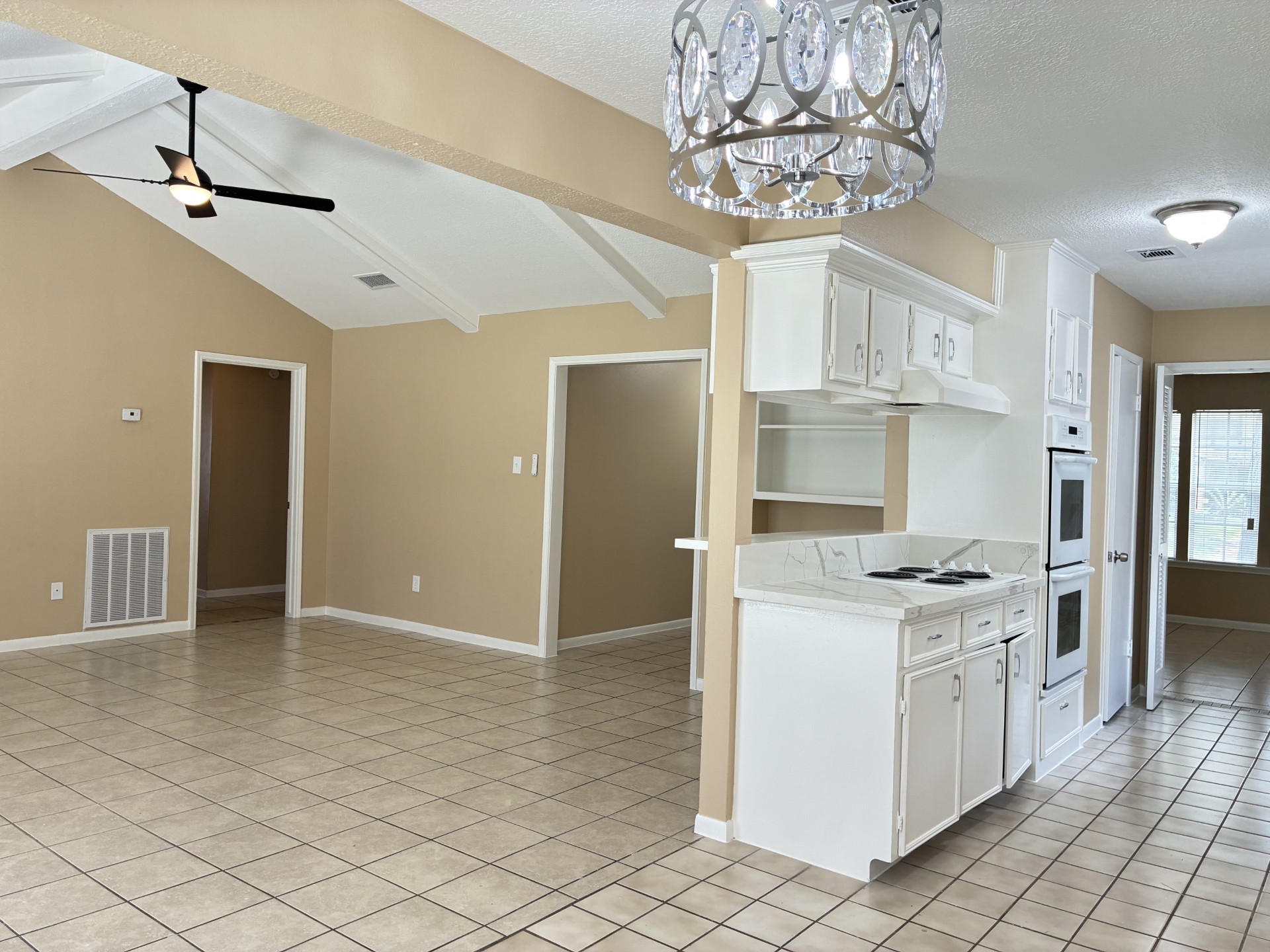 10314 Autumn Harvest Drive Property Photo 9