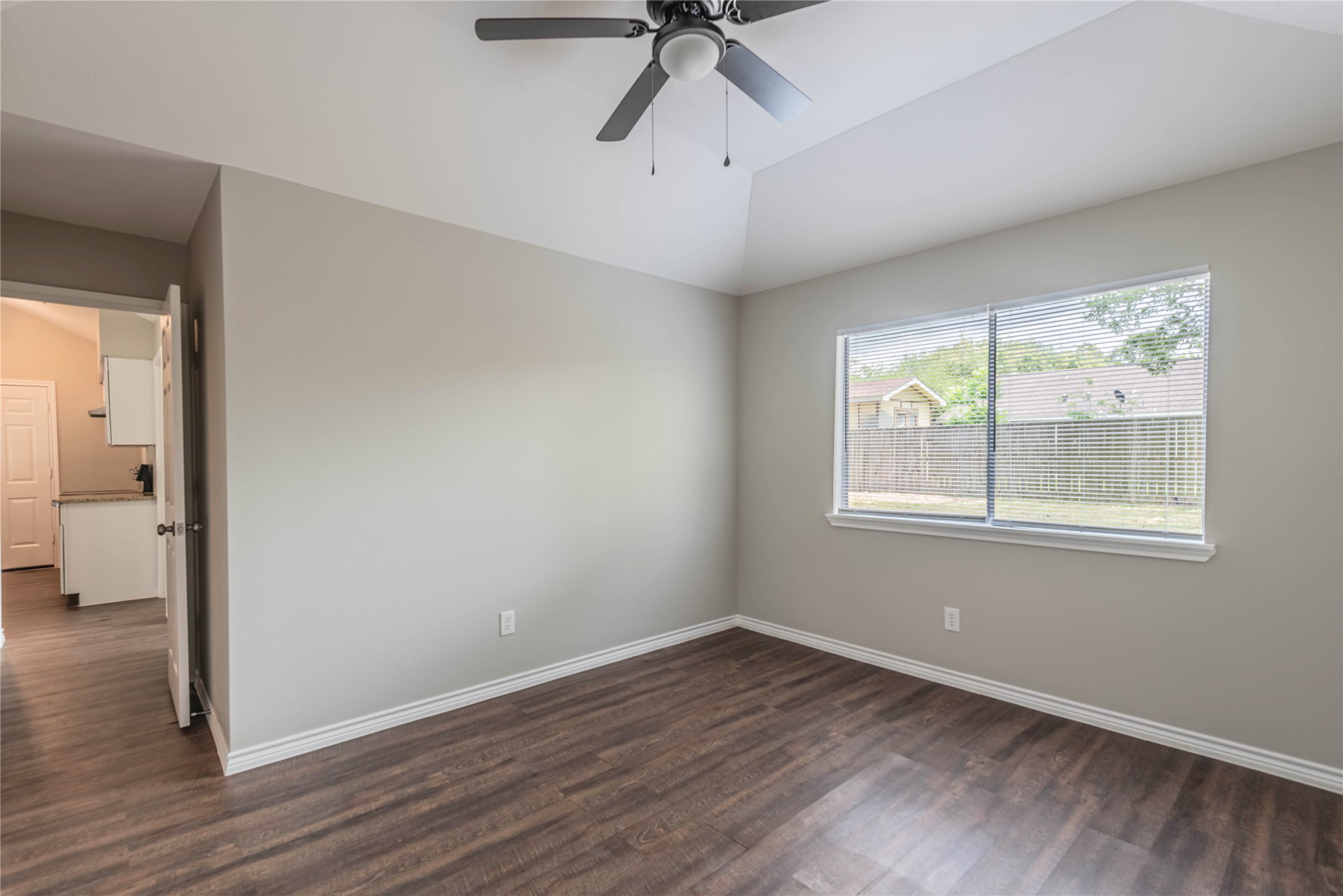 7522 Pepperbrook Drive Property Photo 8